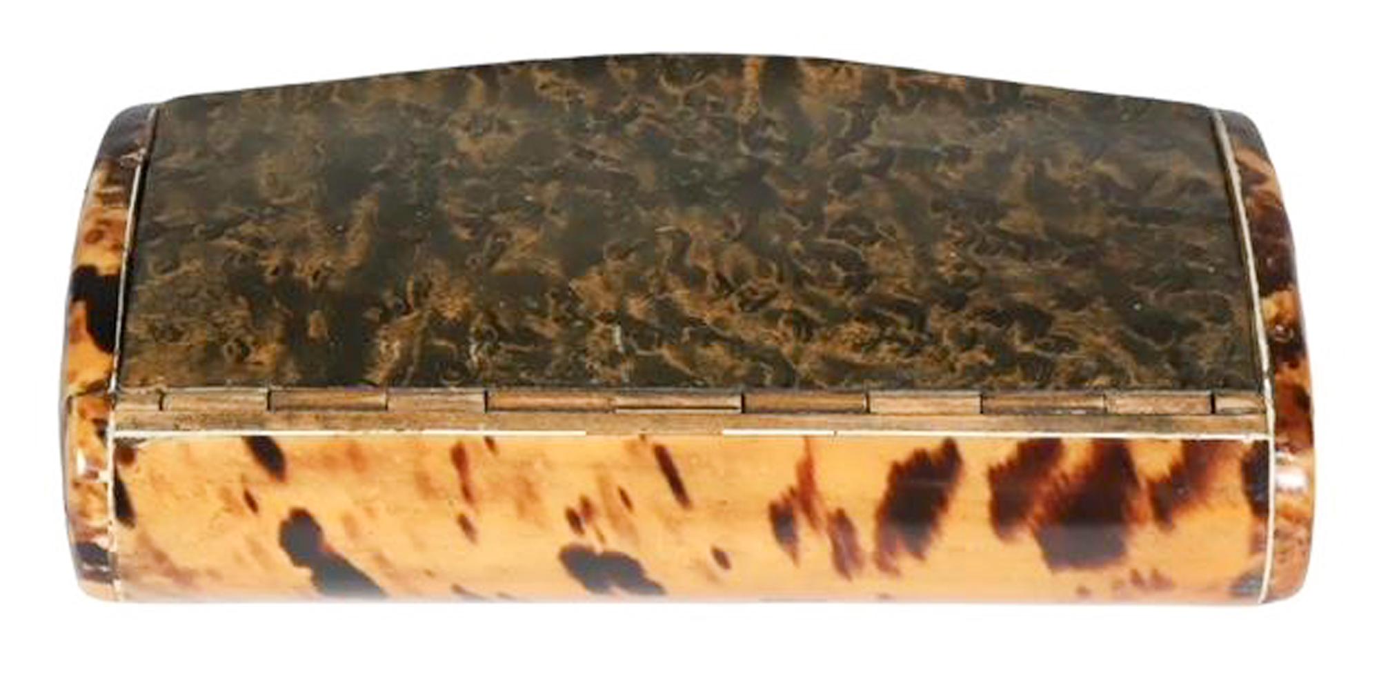 English Large George III Table / Master Snuff in Stained Mulberry Burl and Tortoiseshell For Sale