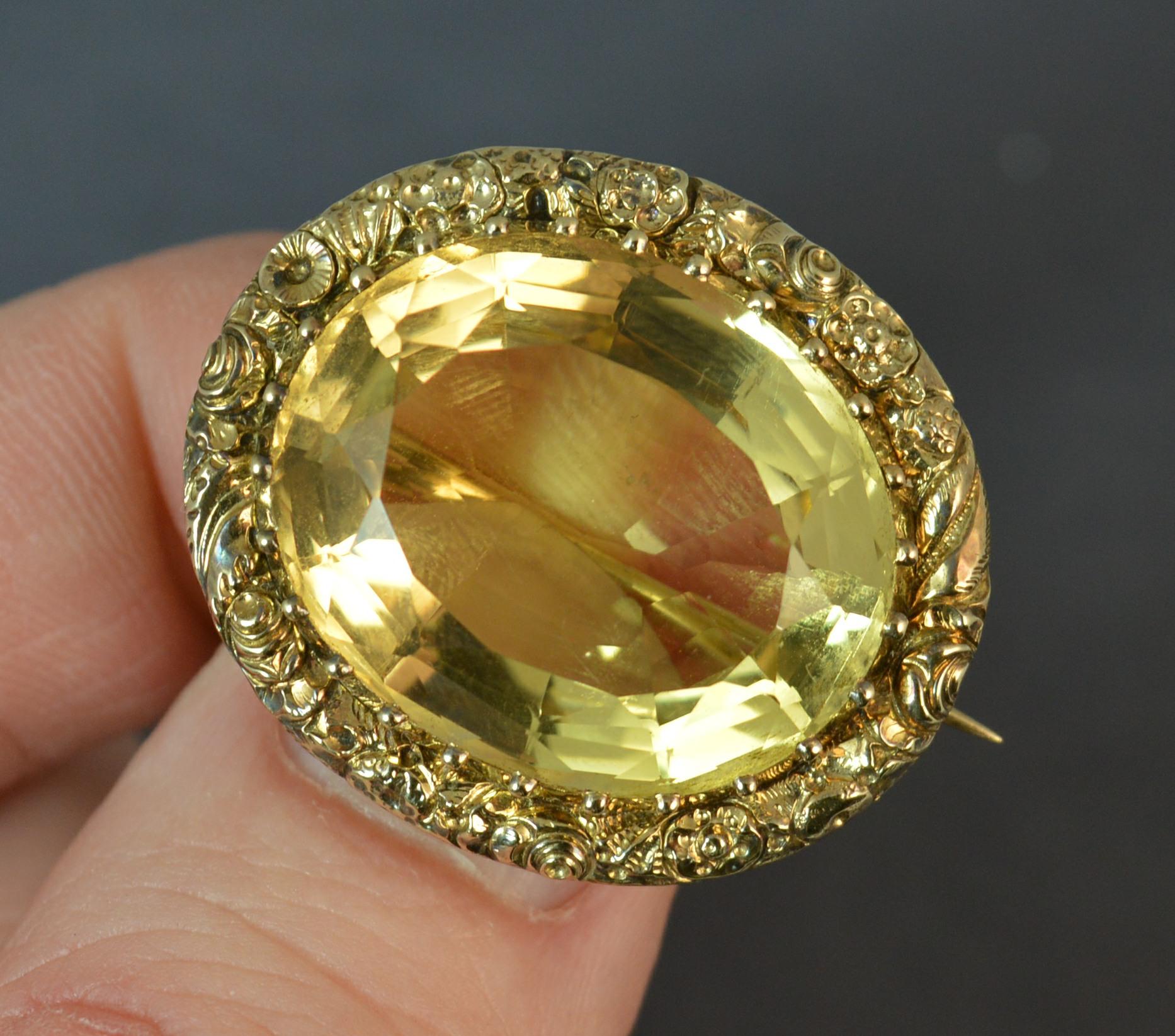 George III Large Georgian 15 Carat Gold and Citrine Solitaire Brooch