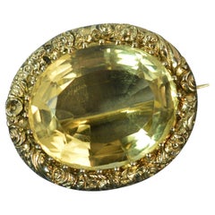 Large Georgian 15 Carat Gold and Citrine Solitaire Brooch