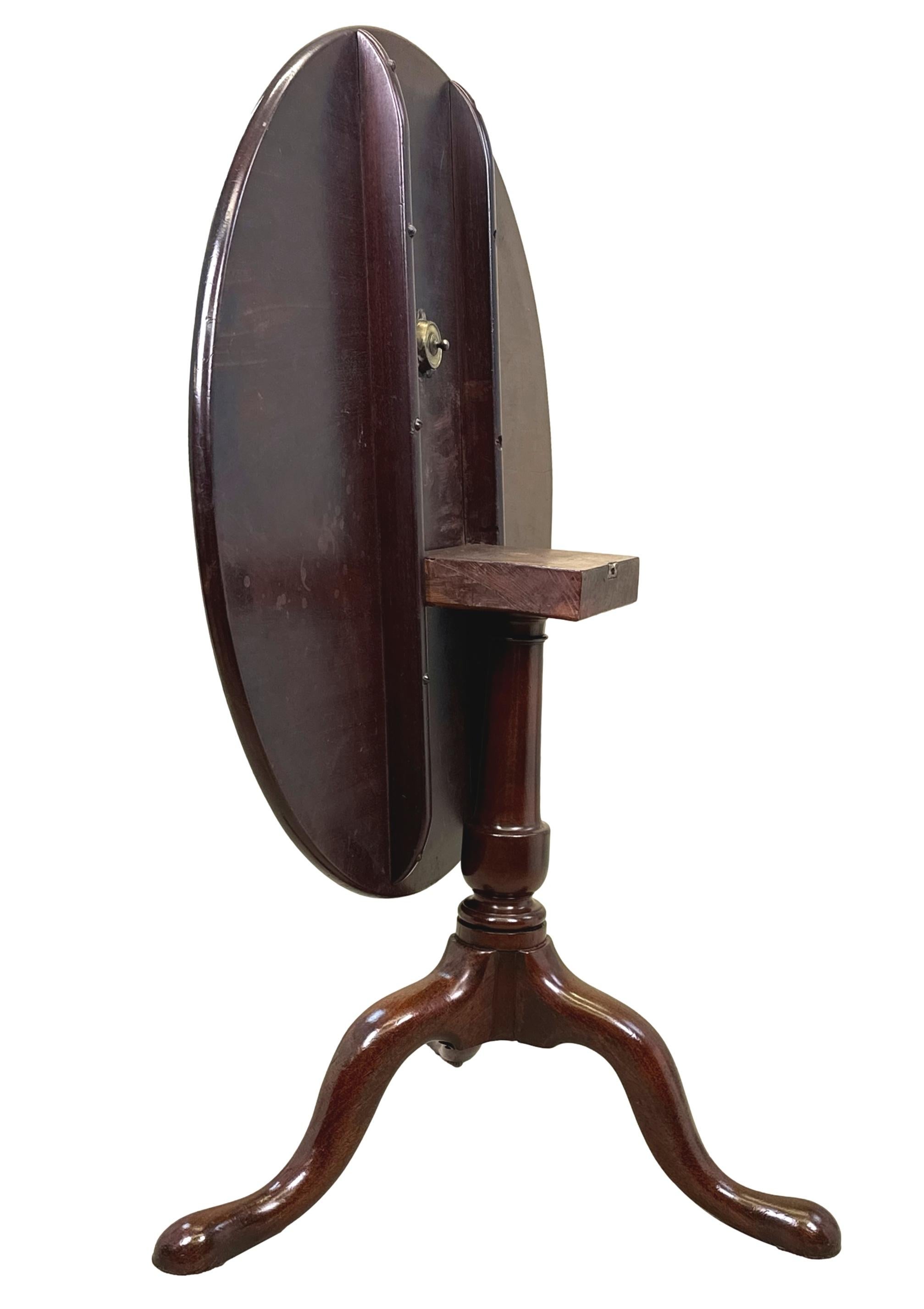 George II Large Georgian 18th Century Mahogany Tripod Table For Sale