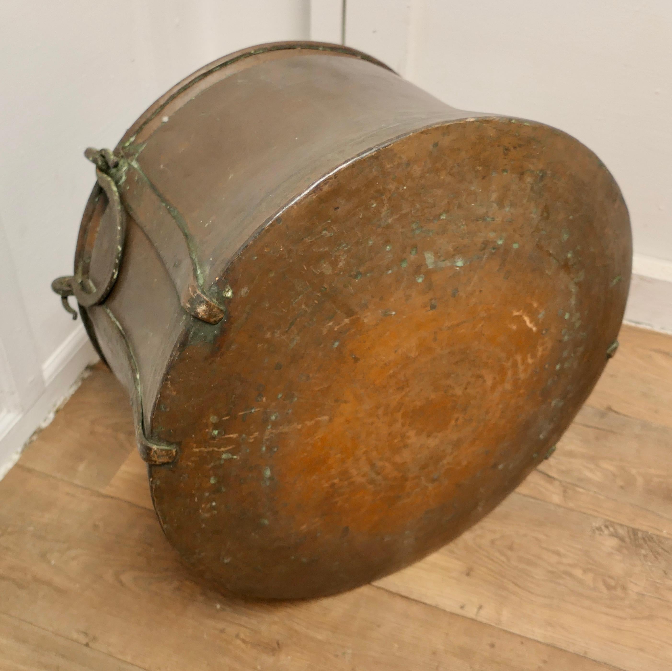Large Georgian Copper Cauldron or Log Bin     For Sale 2