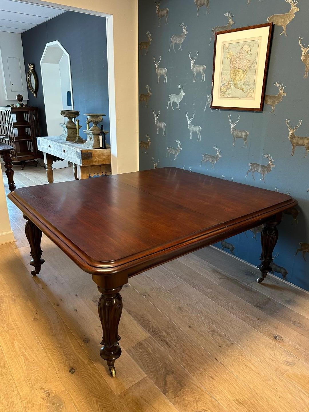 Large Georgian dining table en vente 2