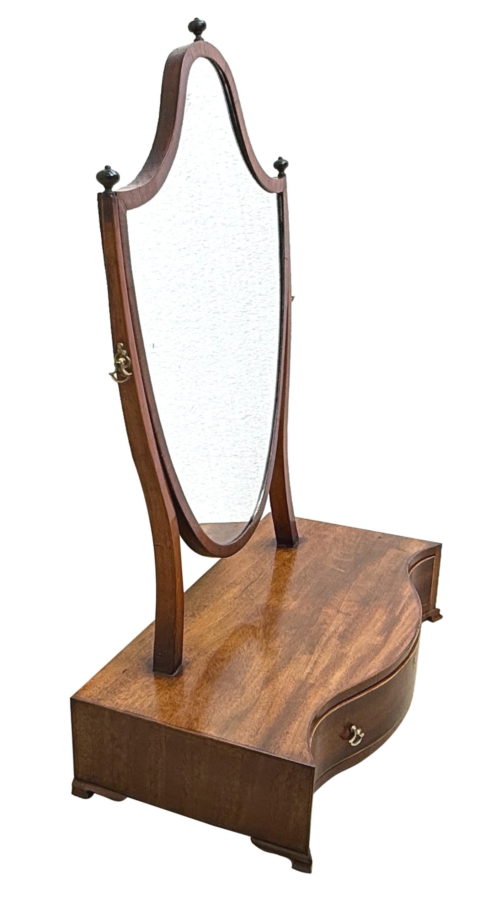 Large Georgian Mahogany Serpentine Dressing Table Mirror Georgiano en venta