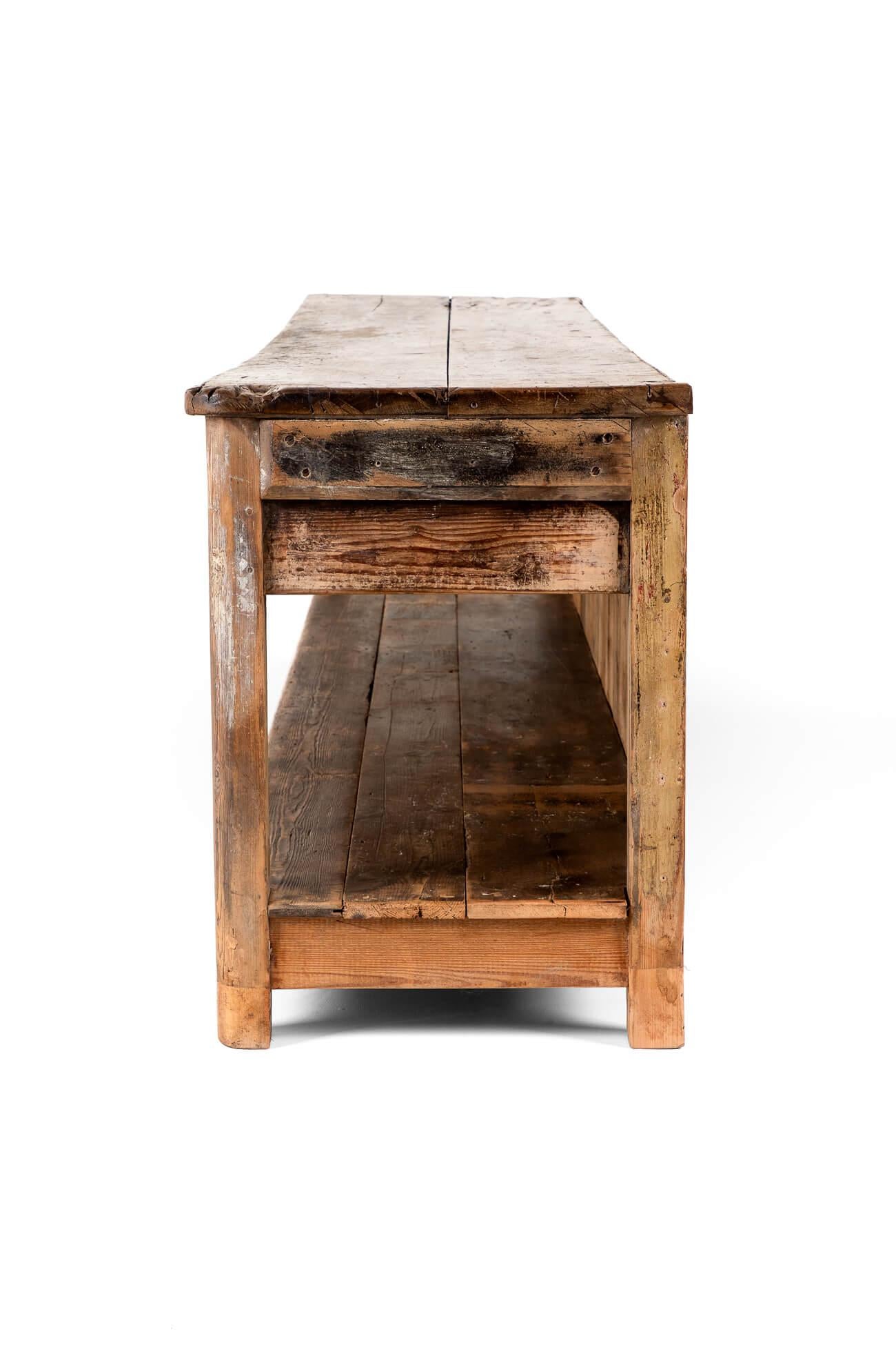 Georgien Grand buffet géorgien en Oak Oak en vente