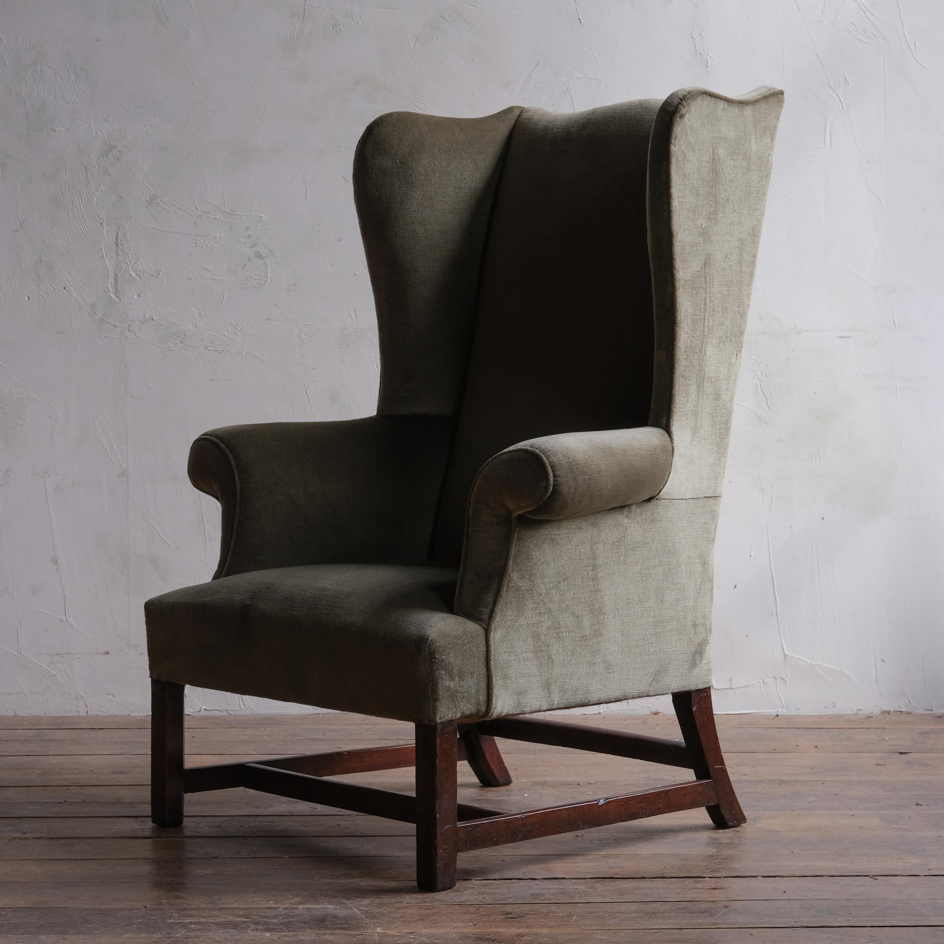 Large Georgian Wingback Armchair in Green Velvet In Good Condition In Batley, GB