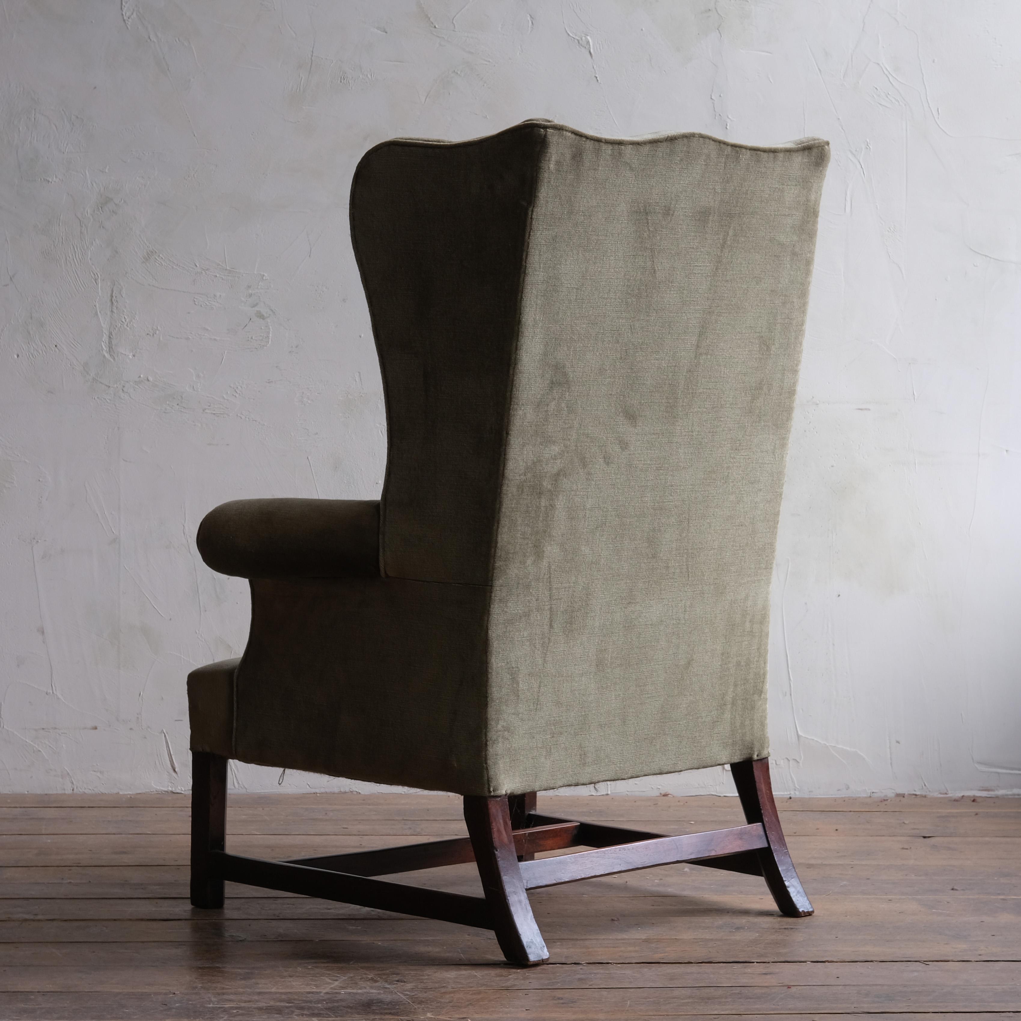 Large Georgian Wingback Armchair in Green Velvet 1