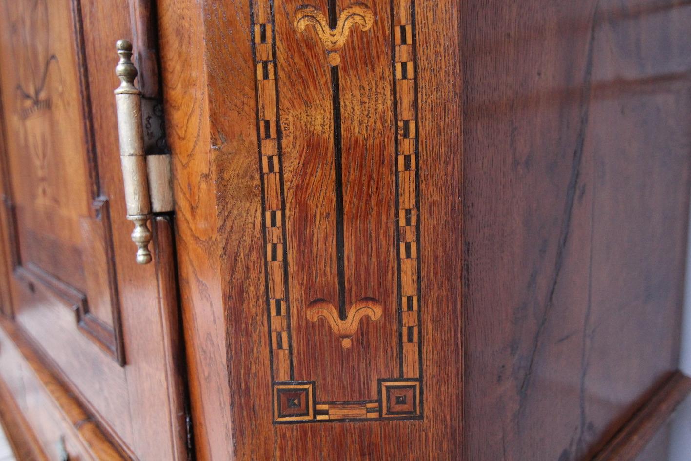 Large German 19th Century Oak Cabinet with Marquetry 7