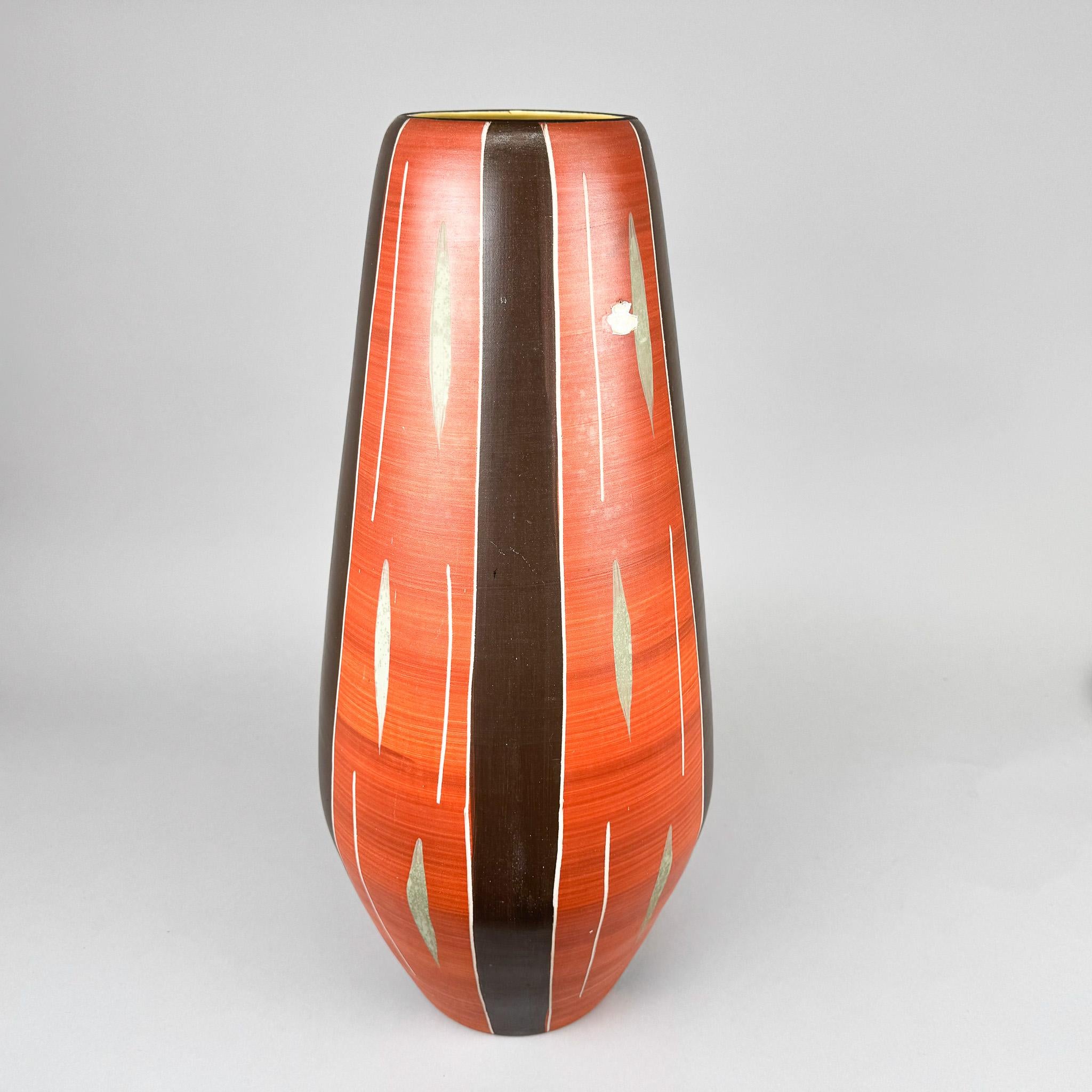 Tedesco Grande vaso da terra in ceramica tedesca di Bay Keramik, etichettato anni '70 in vendita