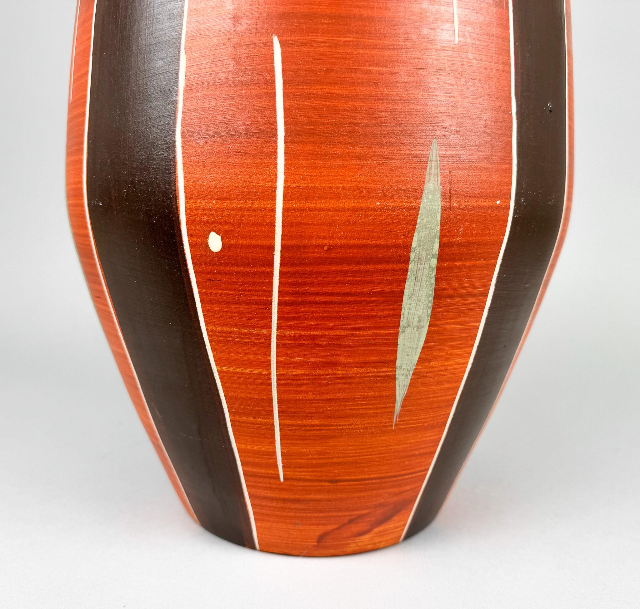 Grande vaso da terra in ceramica tedesca di Bay Keramik, etichettato anni '70 in vendita 3