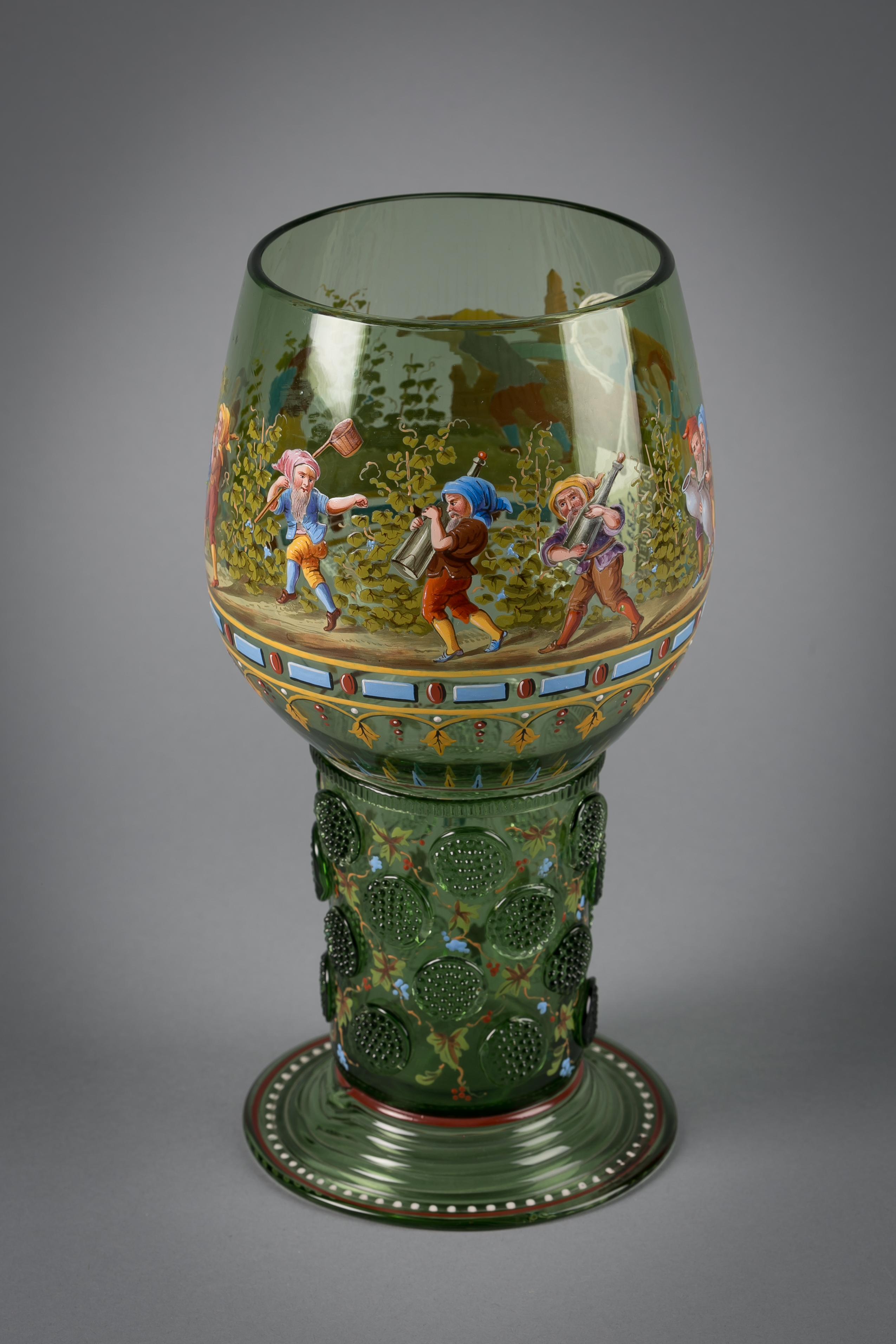 Large German Enameled Green Glass Goblet, Lobmeyer, circa 1880 In Excellent Condition For Sale In New York, NY