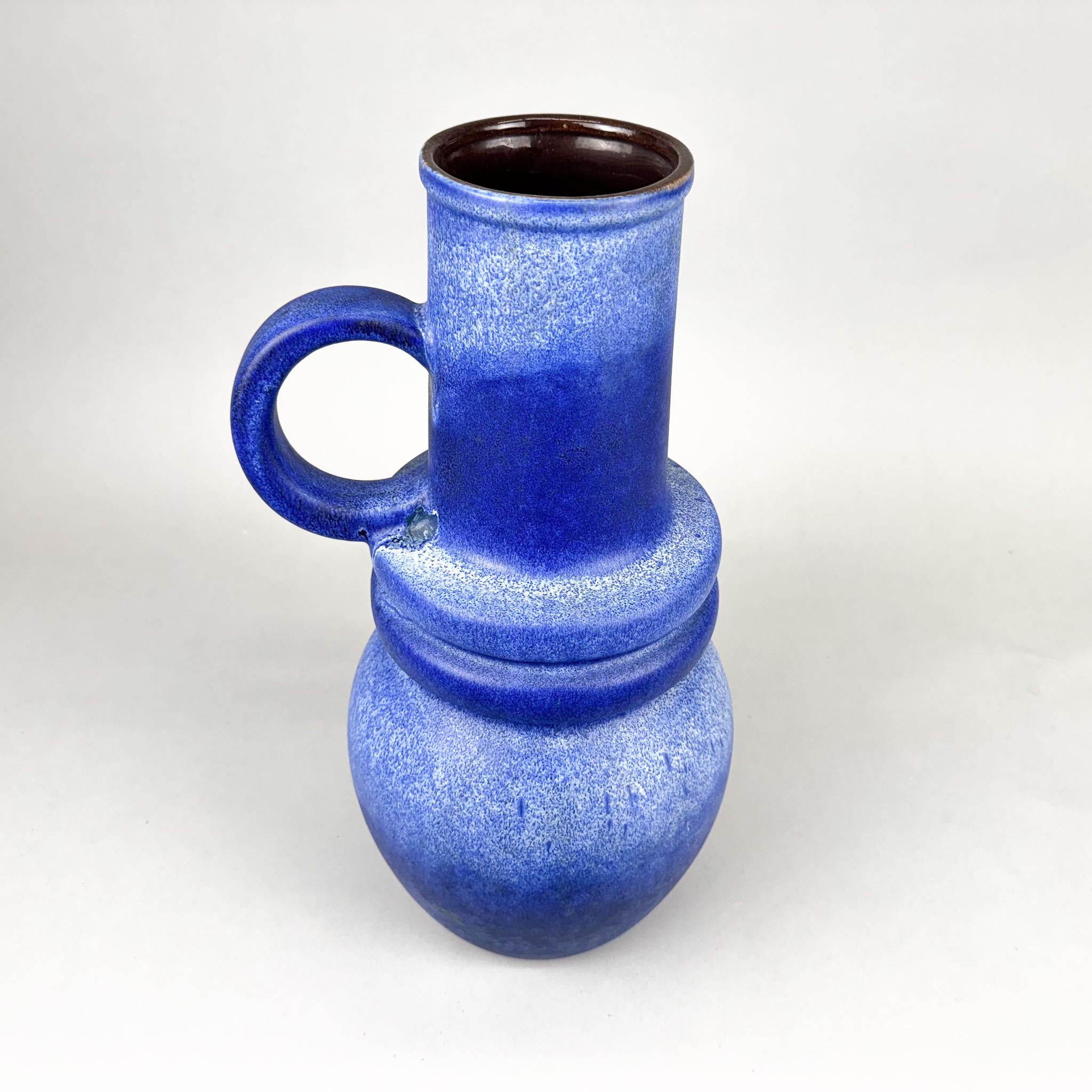 Mid-Century moderno Grande vaso da terra tedesco/ brocca degli anni '70 in vendita