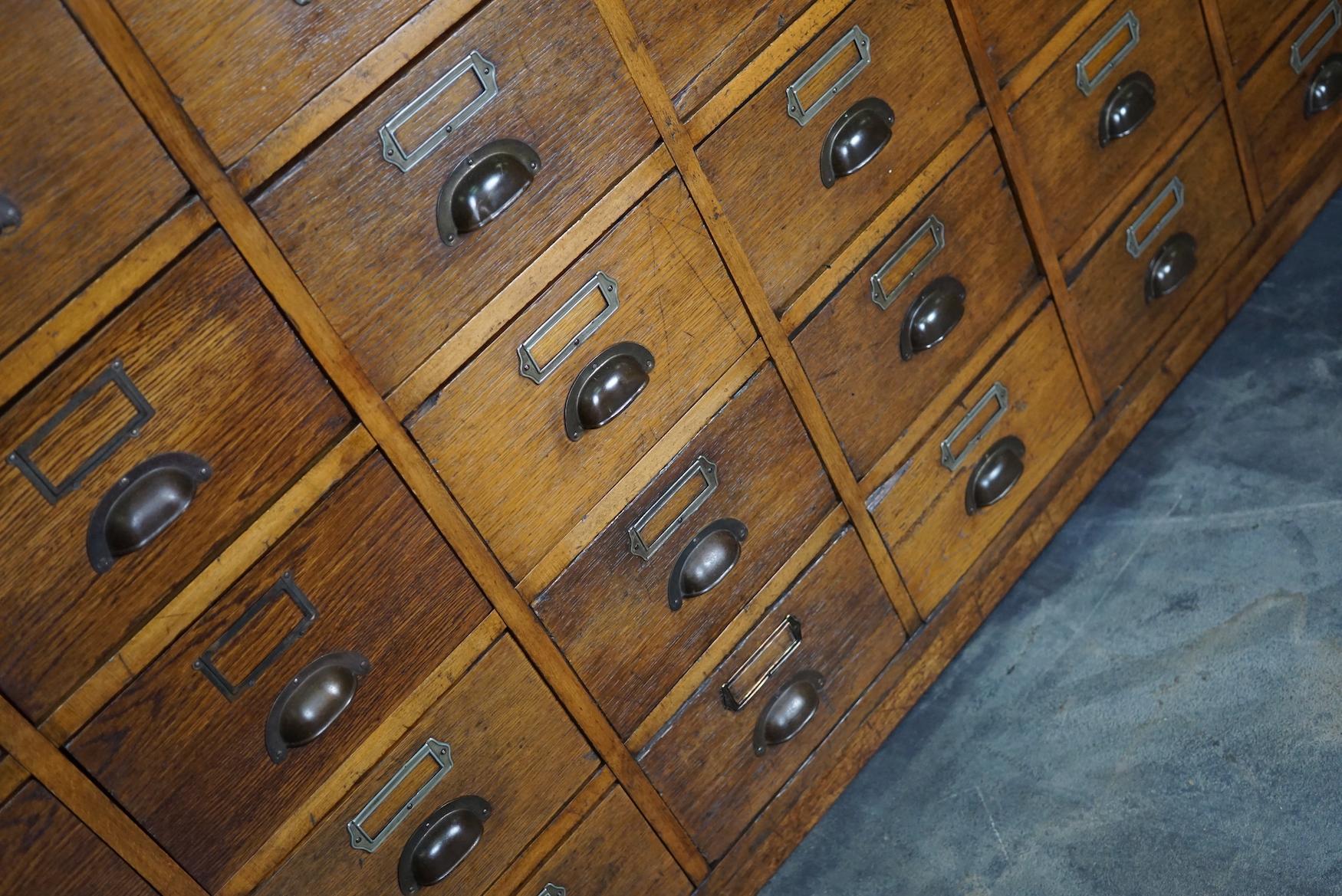Large German Industrial Oak Apothecary Cabinet / Bank of Drawers, 1930s 16