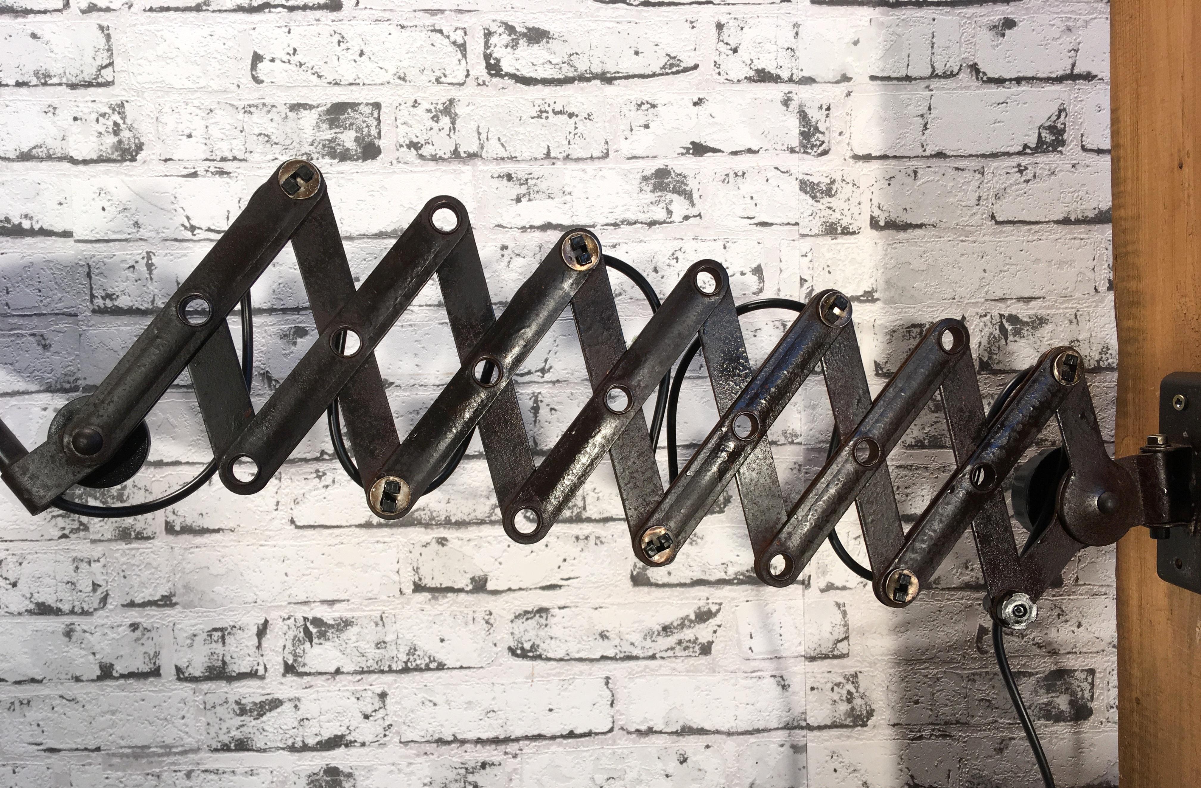 Bauhaus Large German Industrial Scissor Wall Lamp from Helion, 1930s
