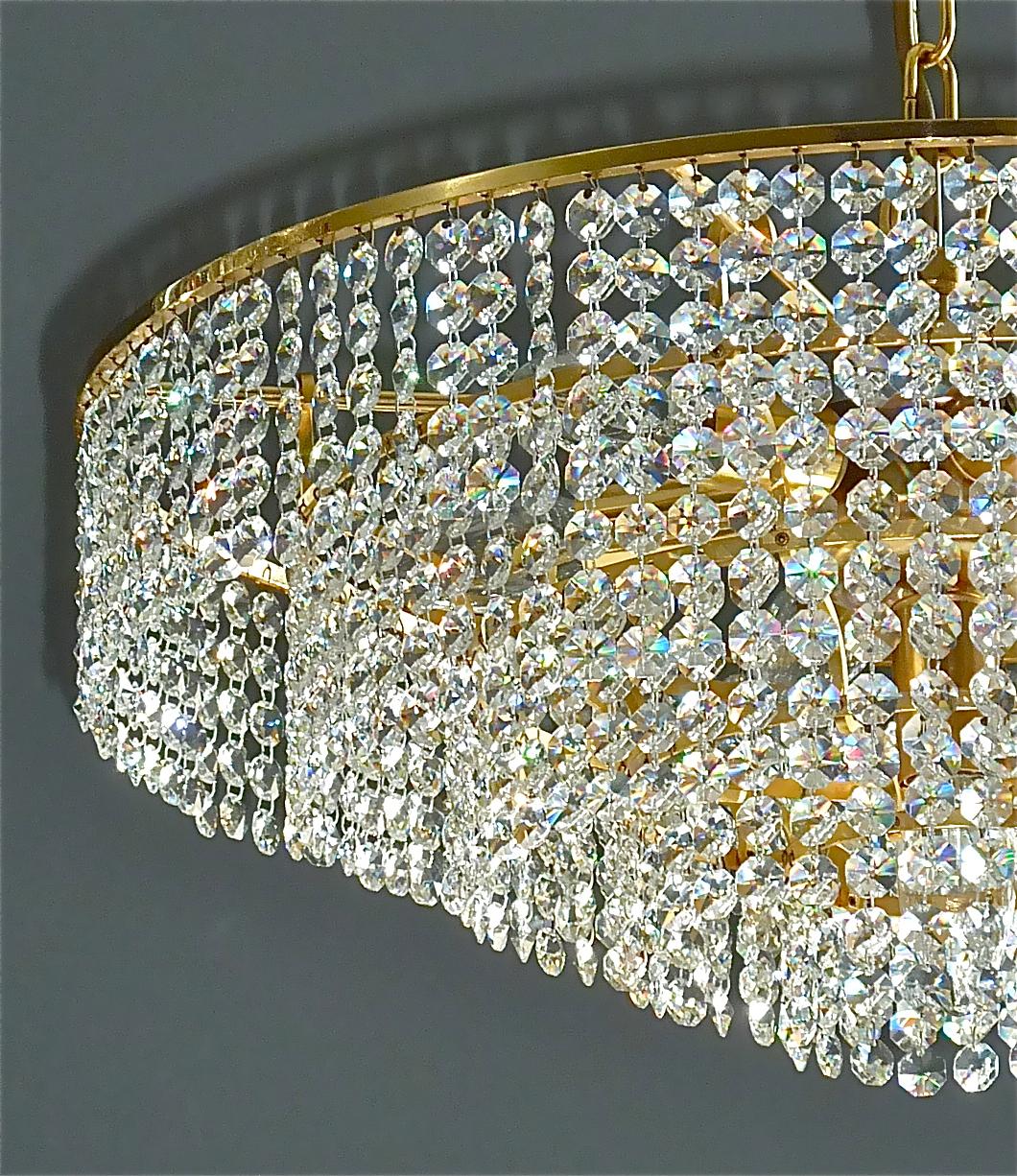 Large German Palwa Cascading Chandelier Gilt Brass Faceted Crystal Glass, 1960s In Good Condition For Sale In Nierstein am Rhein, DE