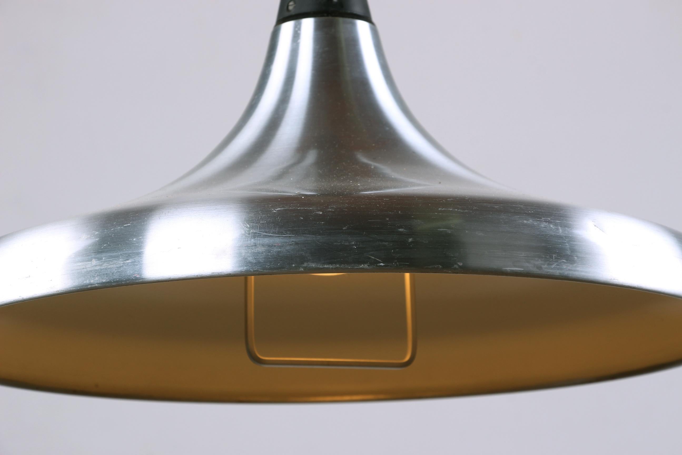 Grande lampada a sospensione tedesca in metallo cromato, modello Tulip di Erco 1960. in vendita 5