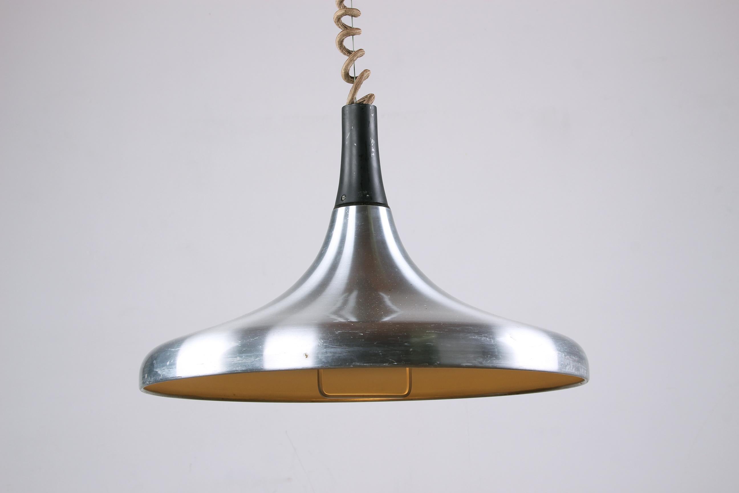 Grande lampada a sospensione tedesca in metallo cromato, modello Tulip di Erco 1960. in vendita 2