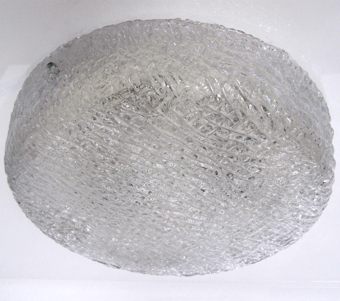 Large German Textured Ice Glass Ceiling Light Flush Mount by Kaiser, 1960s In Good Condition For Sale In Berlin, DE