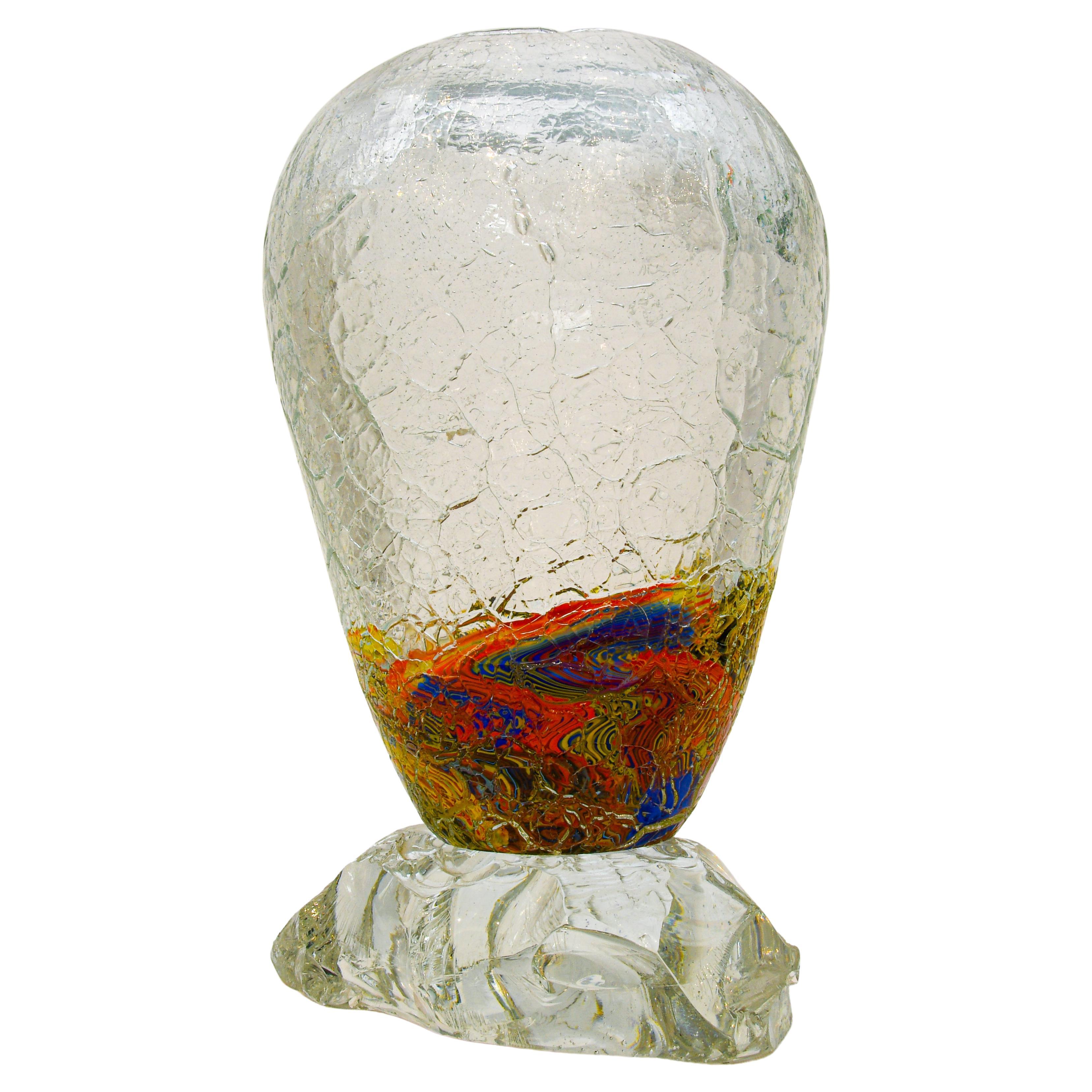 Ce grand vase unique en verre de Murano a été fabriqué selon la technique du 