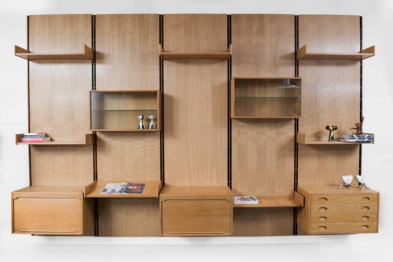 Large Gianfranco Frattini Oak Free Standing Wall Unit Bookcase for Bernini at 1stDibs