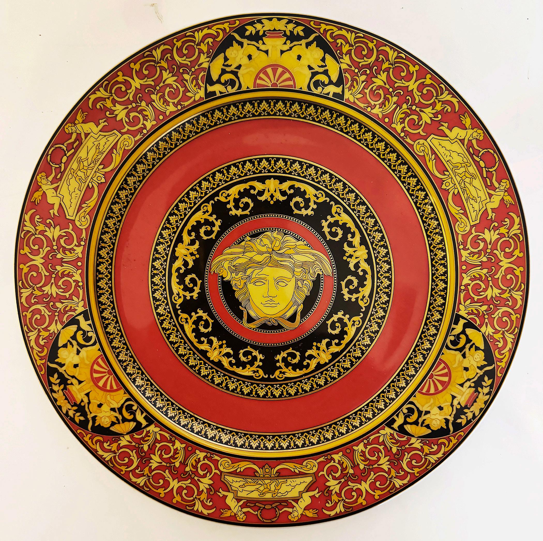 Plato hondo grande de porcelana Gianni Versace 