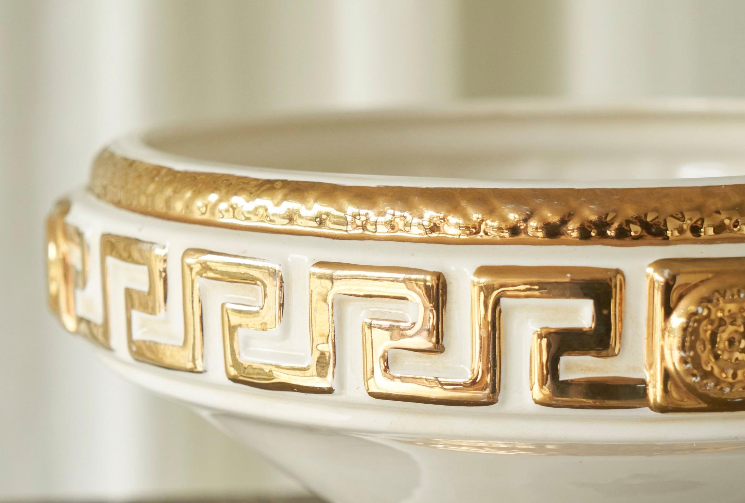 Centro de mesa grande de Studio Pottery italiano de mediados de siglo, estilo Gianni Versace, años 70 Moderno de mediados de siglo en venta