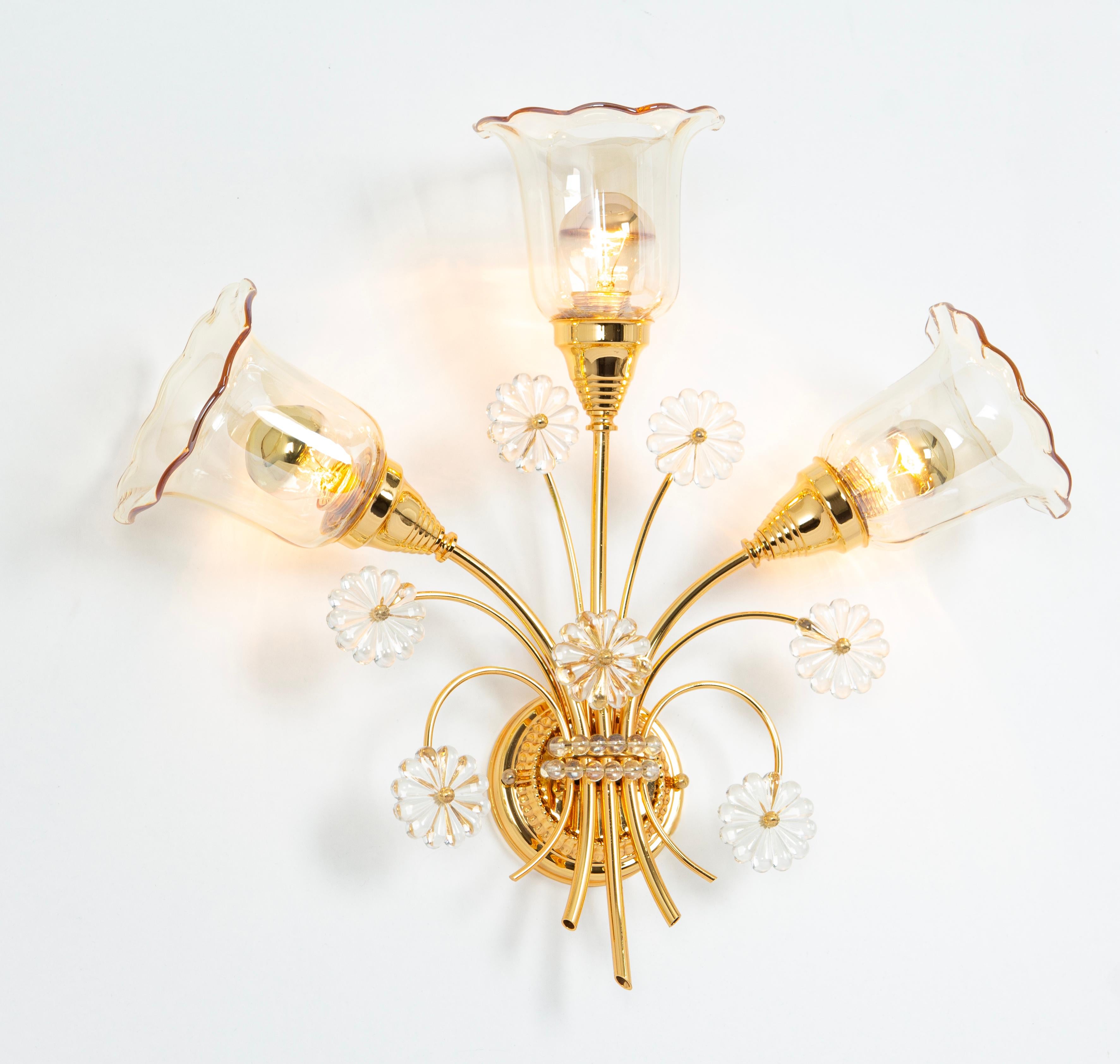 Mid-20th Century Large Gilded Brass and Murano Glass Sconce, by Palwa, Germany, 1960s For Sale
