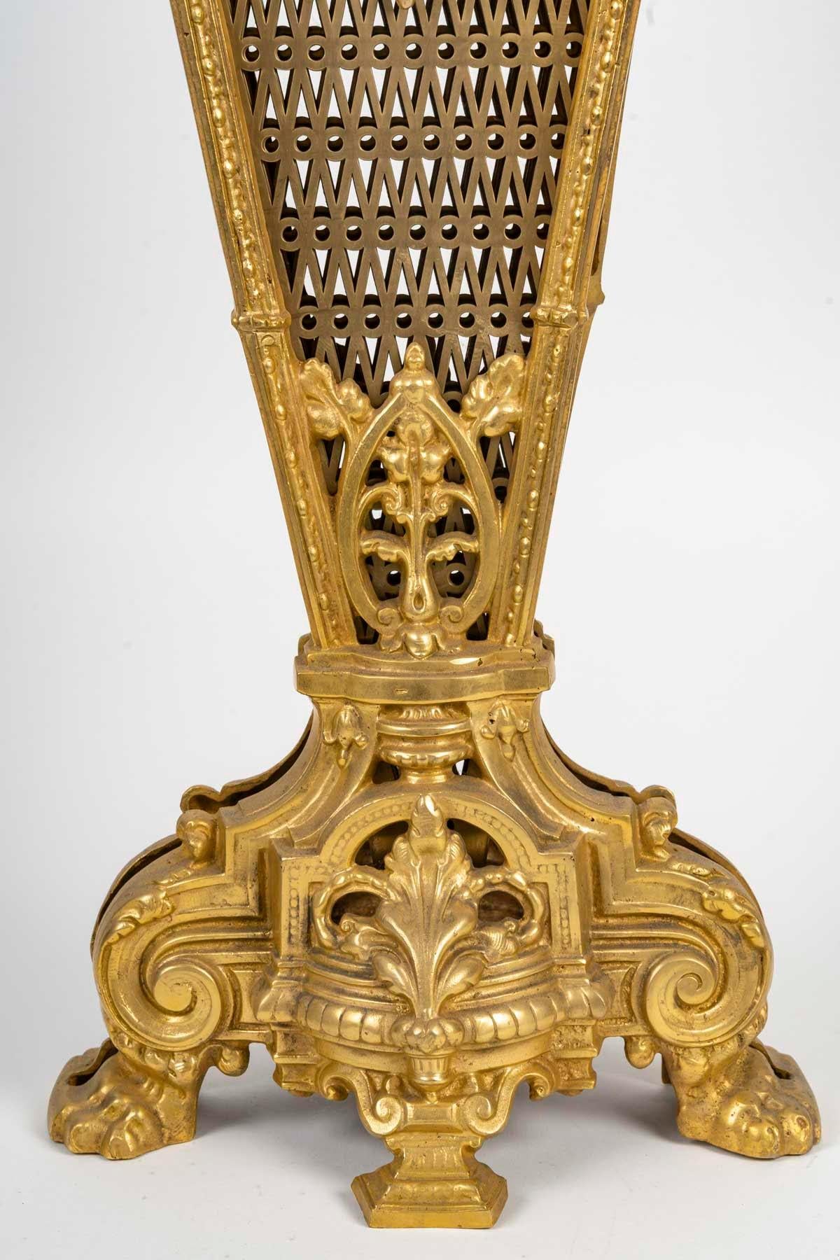 Large Gilded Bronze Fan-Shaped Fire Screen in the Louis XVI Style. 2