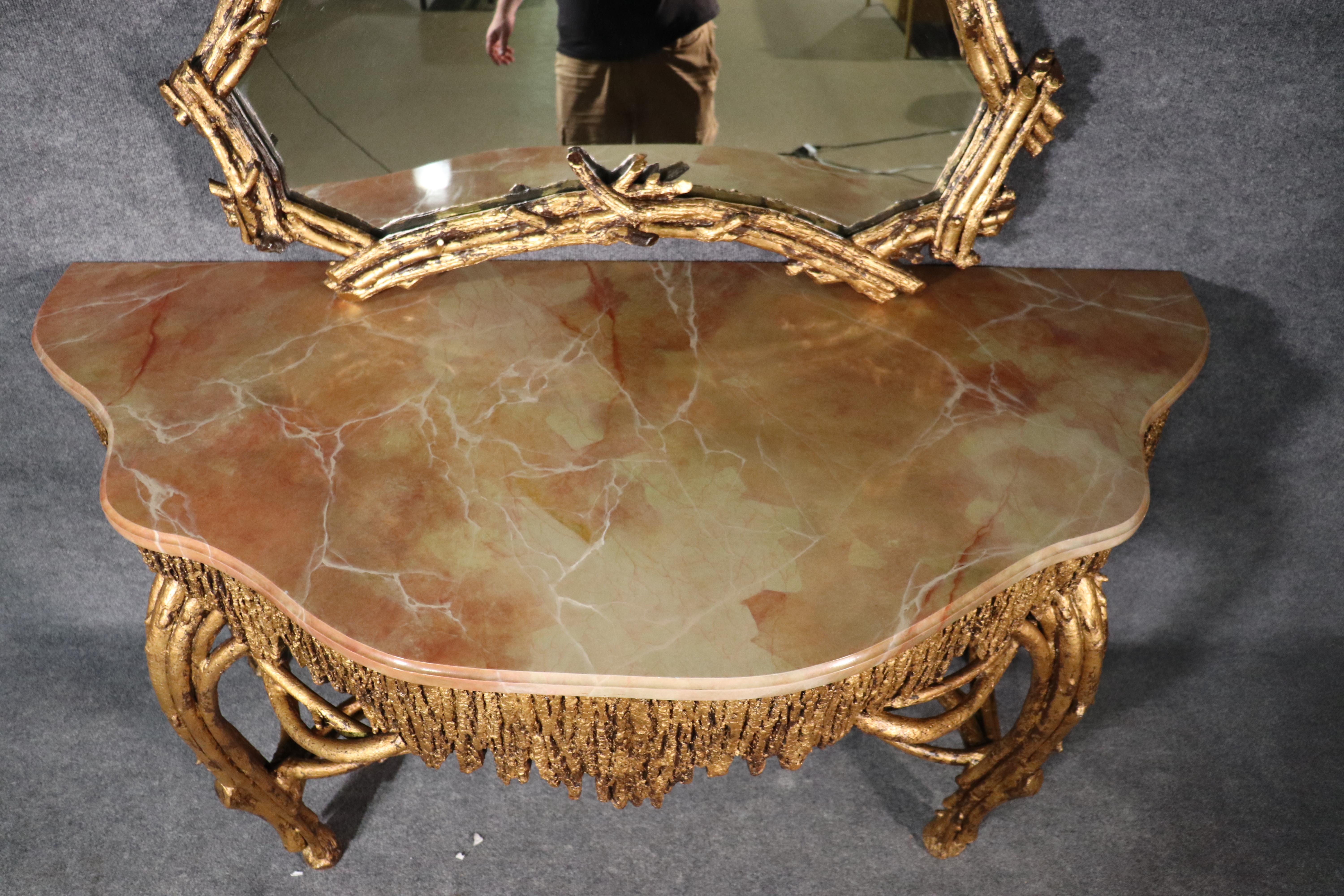 Fin du 20e siècle Grande table console française dorée de style Louis XVI en faux bois avec miroir en vente