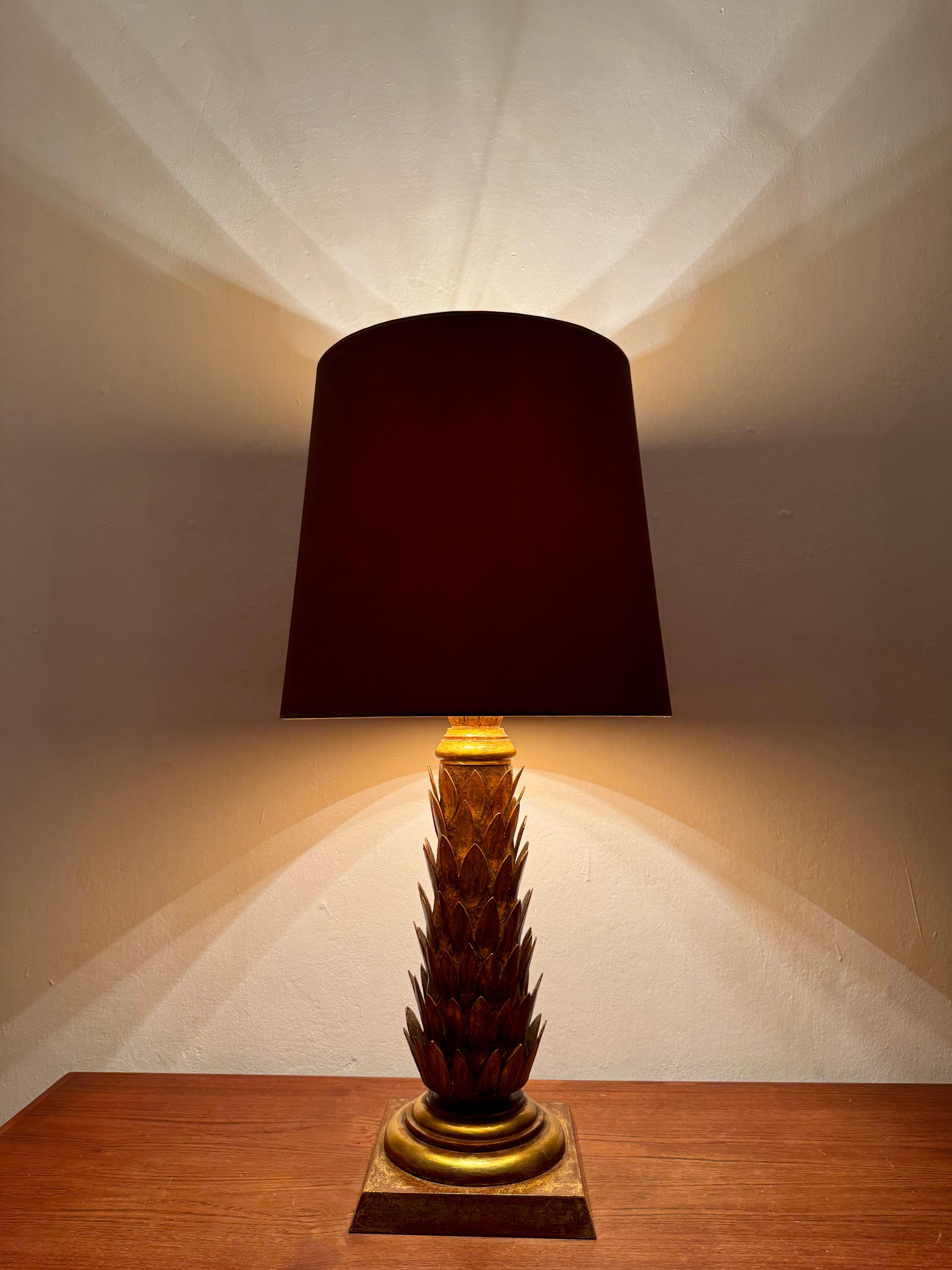 Large Gilded Italian Hollywood Regency Table Lamp For Sale 8
