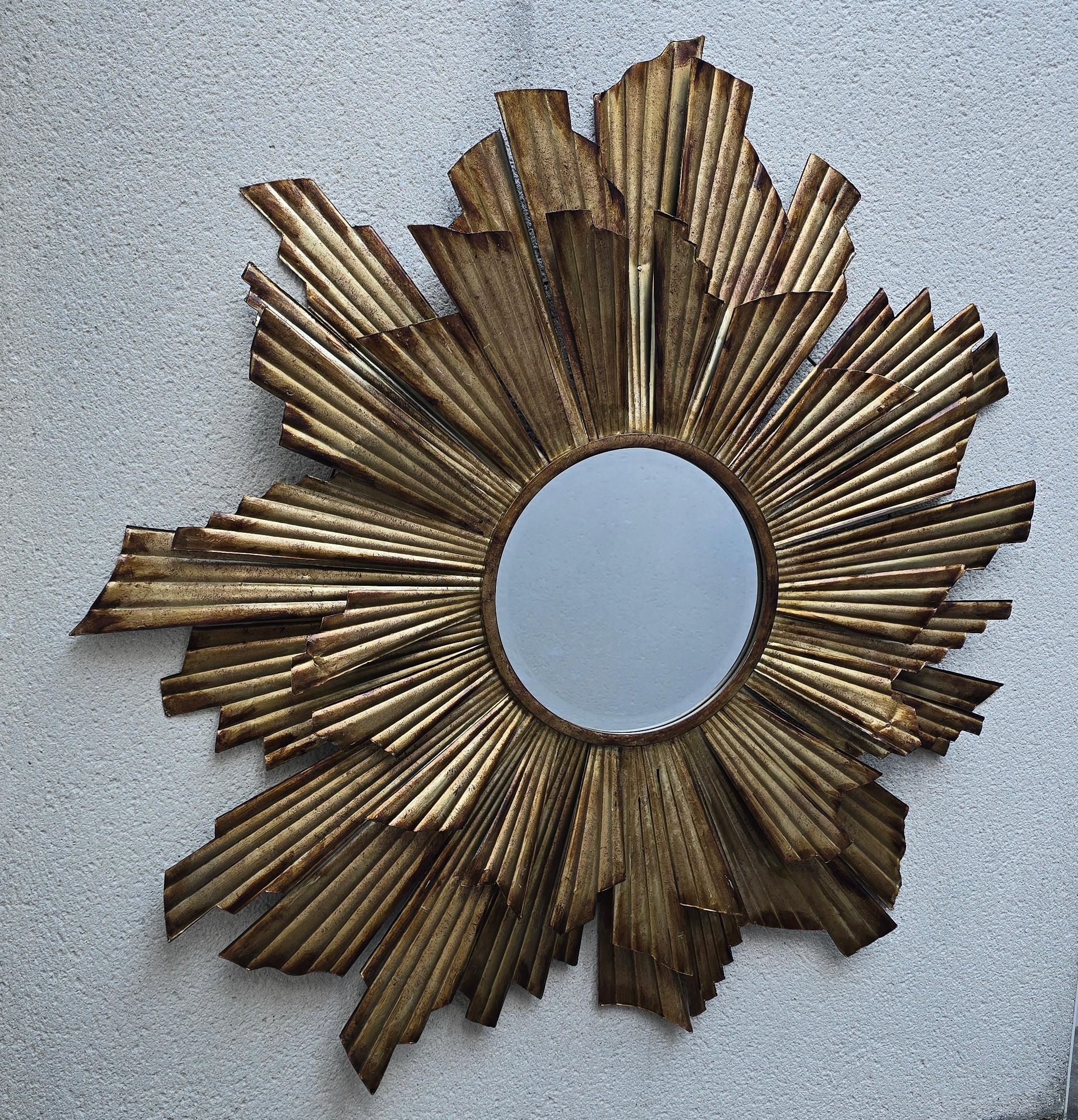 20th Century Large Gilded Metal Sunburst Mirror, Mid-Century Modern, circa 1960 For Sale