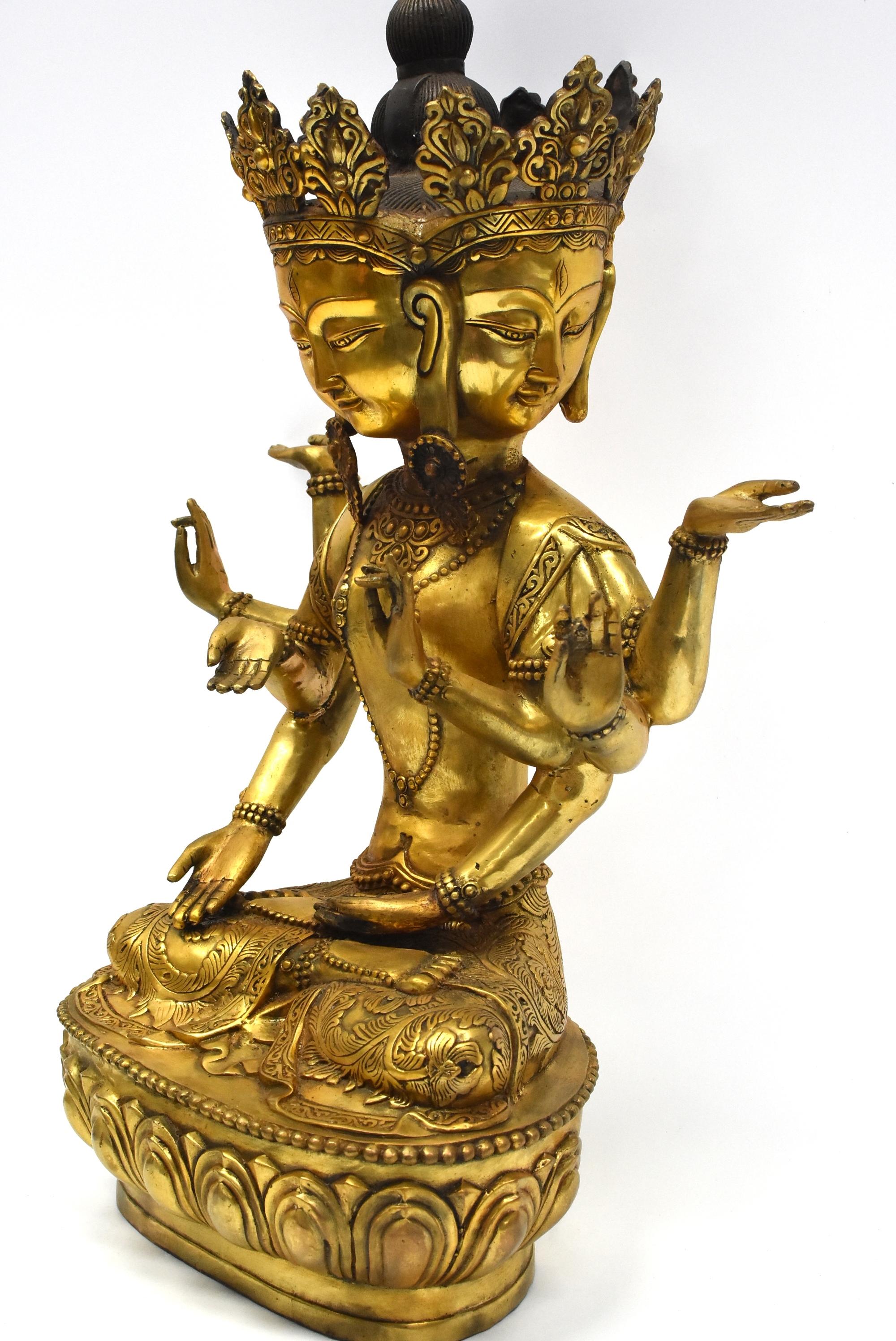 Große tibetische Buddha-Statue aus vergoldeter Bronze Vasundhara (Tibetisch) im Angebot