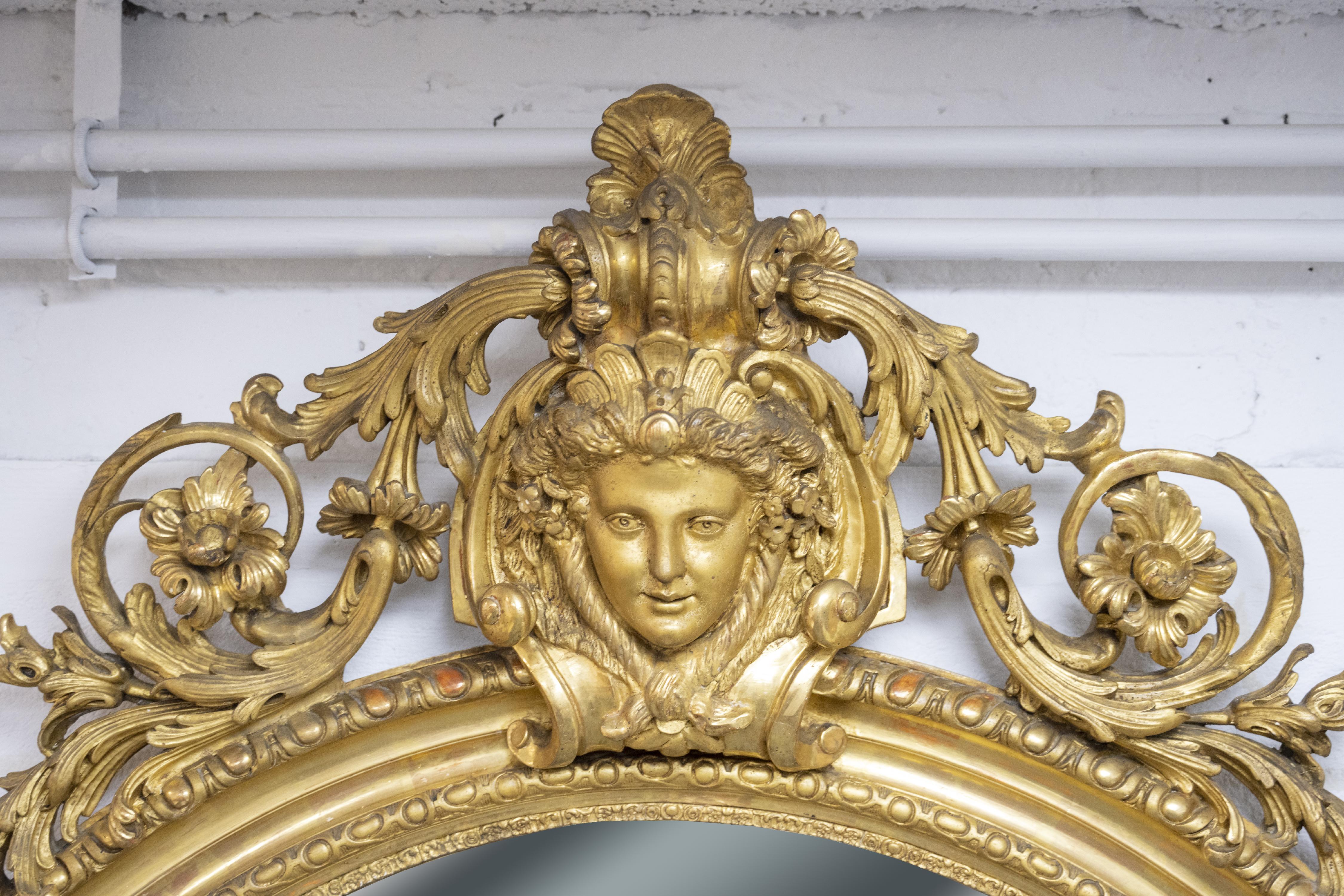 Großes vergoldetes Trumeau mit Vögeln, Putten und Frauengesicht auf durchbrochenem Dekor (Napoleon III.)