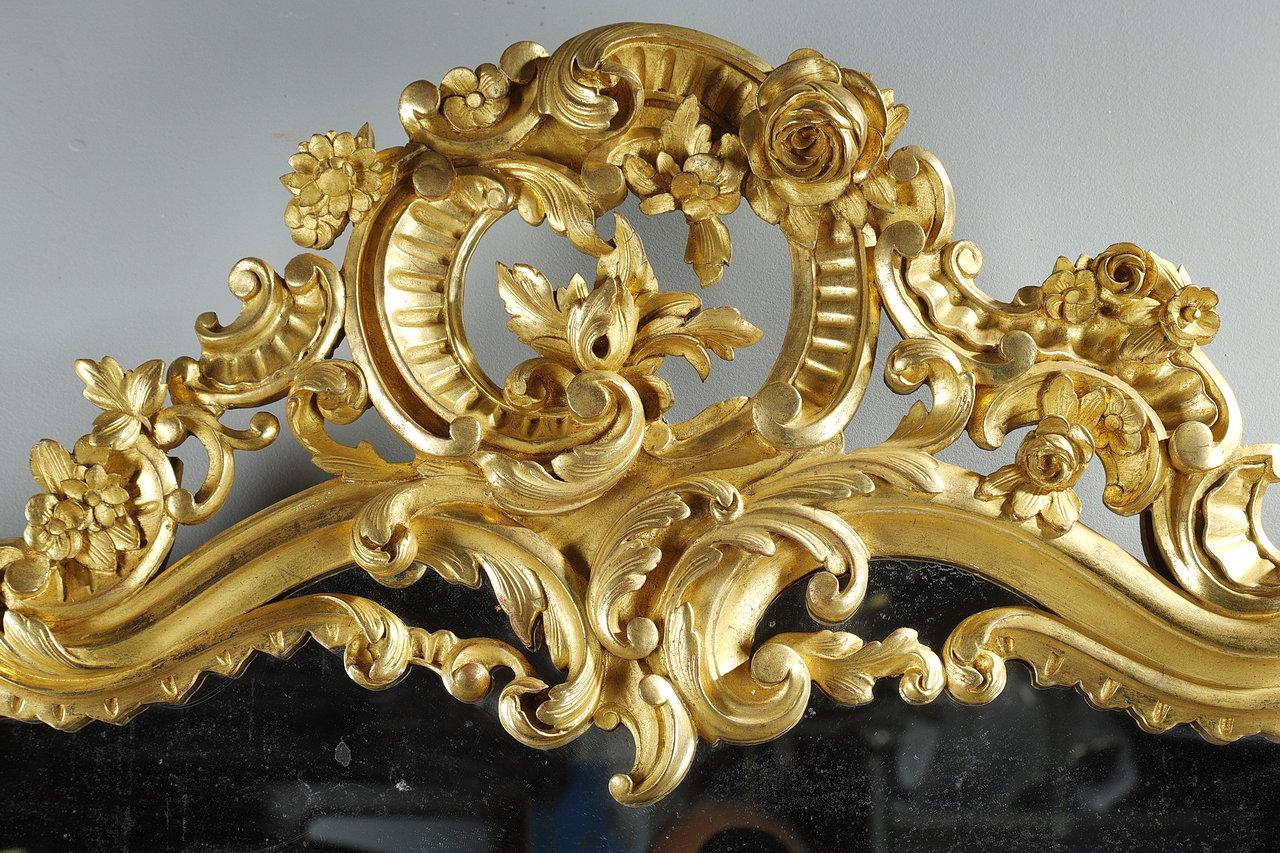 Large Gilded Wood Mirror in the Louis XV Style For Sale 1