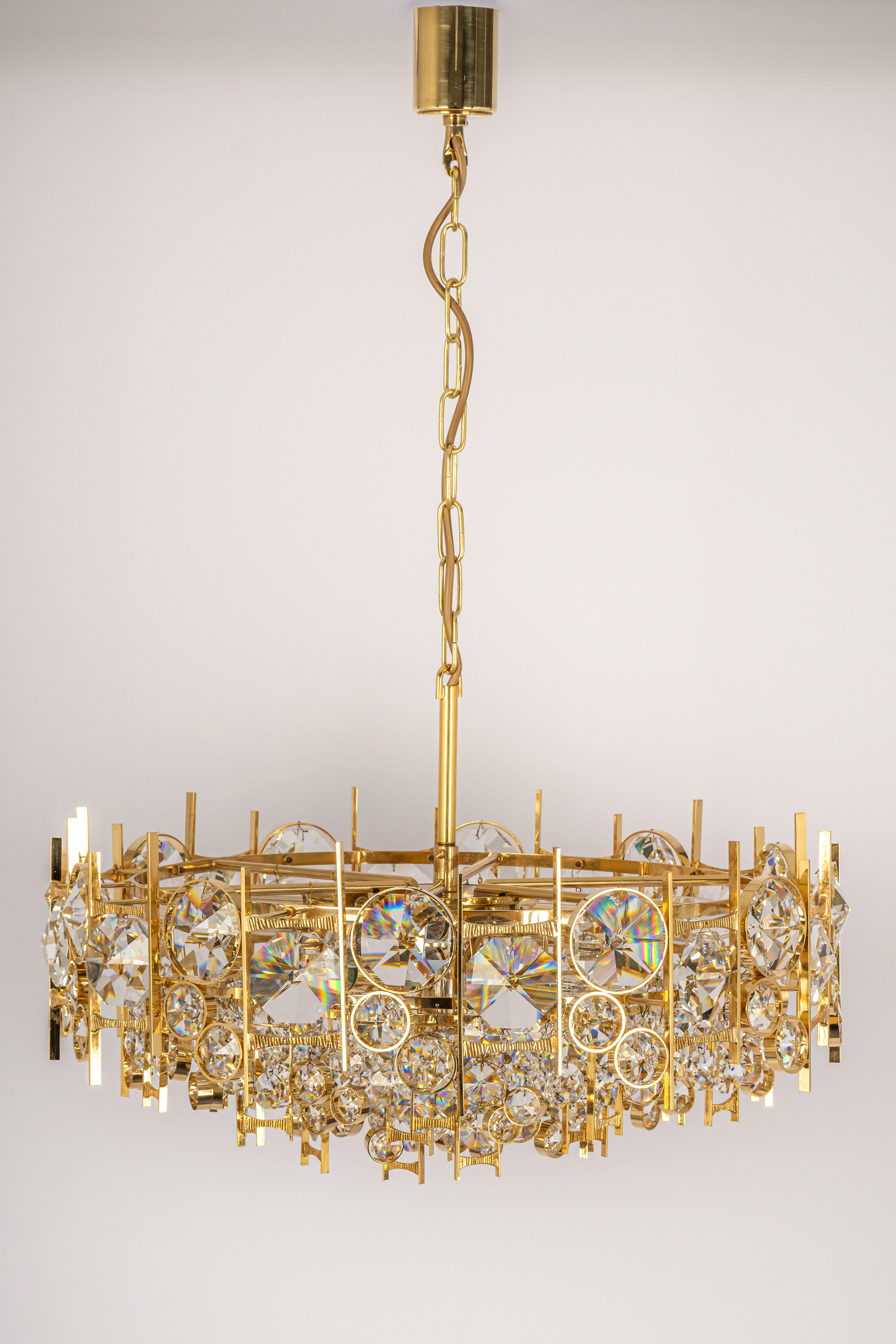 Large Gilt Brass and Crystal Chandelier, by Palwa, Germany, 1970s In Good Condition In Aachen, NRW