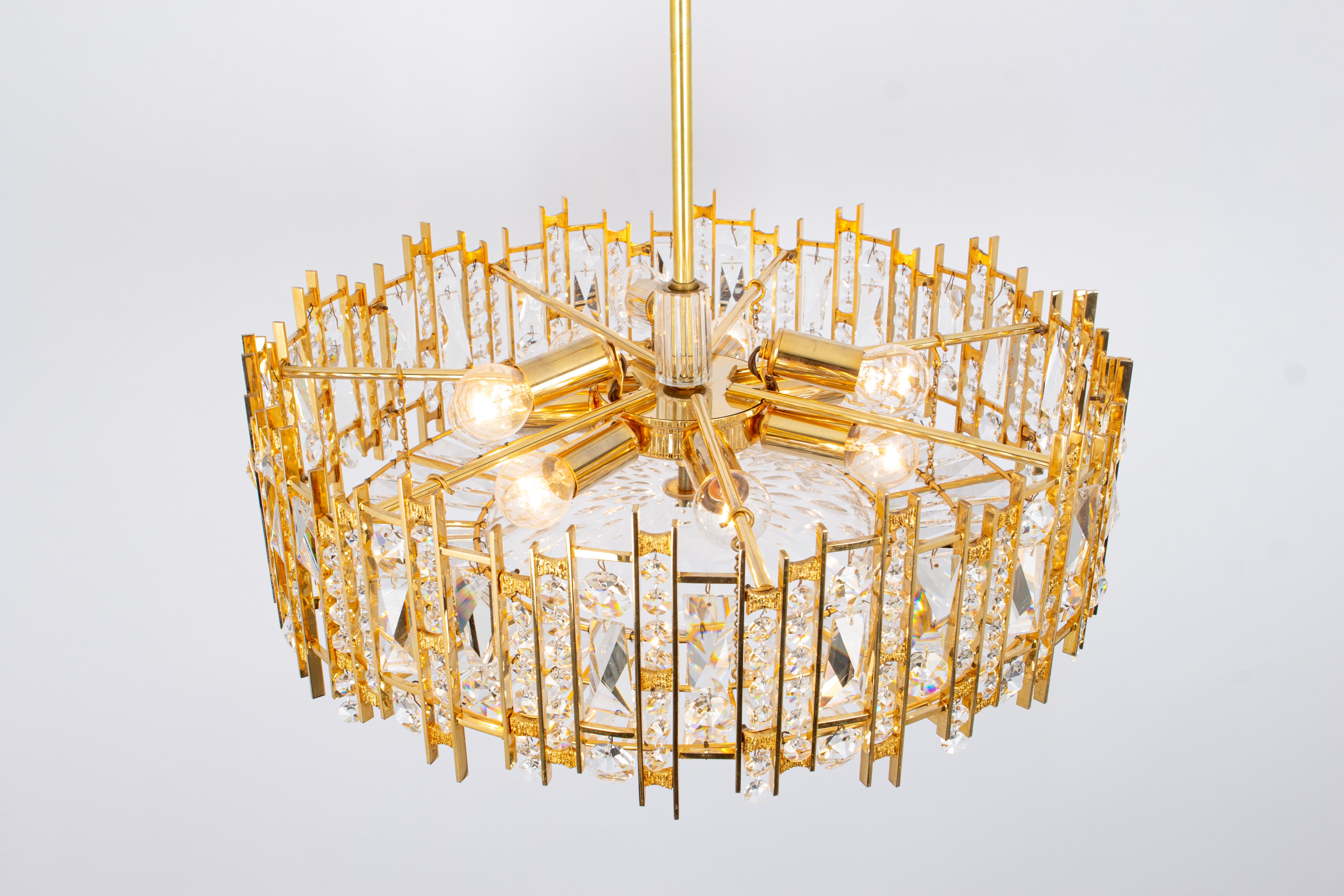 Large Gilt Brass and Crystal Chandelier, by Palwa, Germany, 1970s In Good Condition For Sale In Aachen, NRW