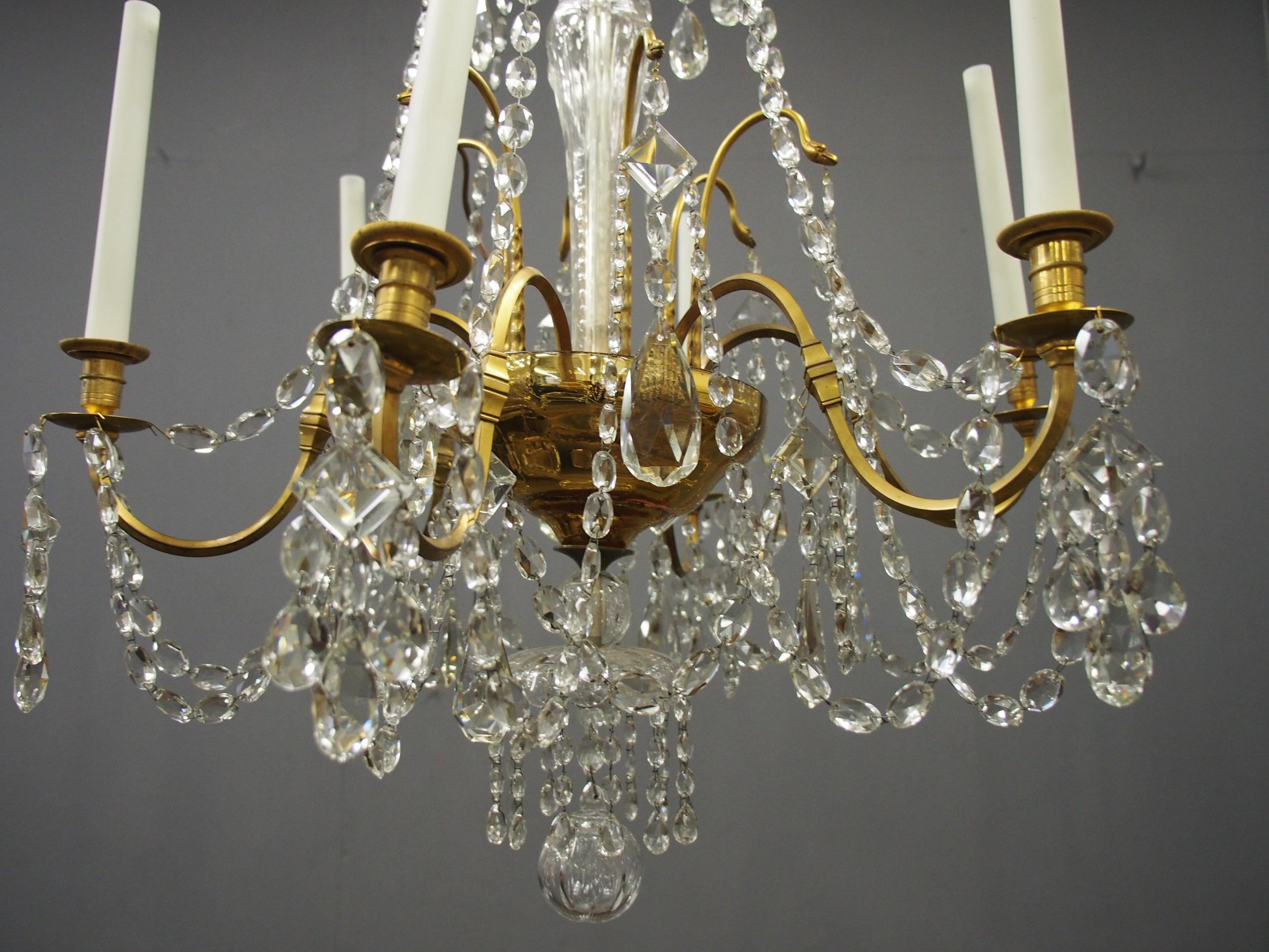 20th Century Large Gilt Brass and Glass Chandelier For Sale