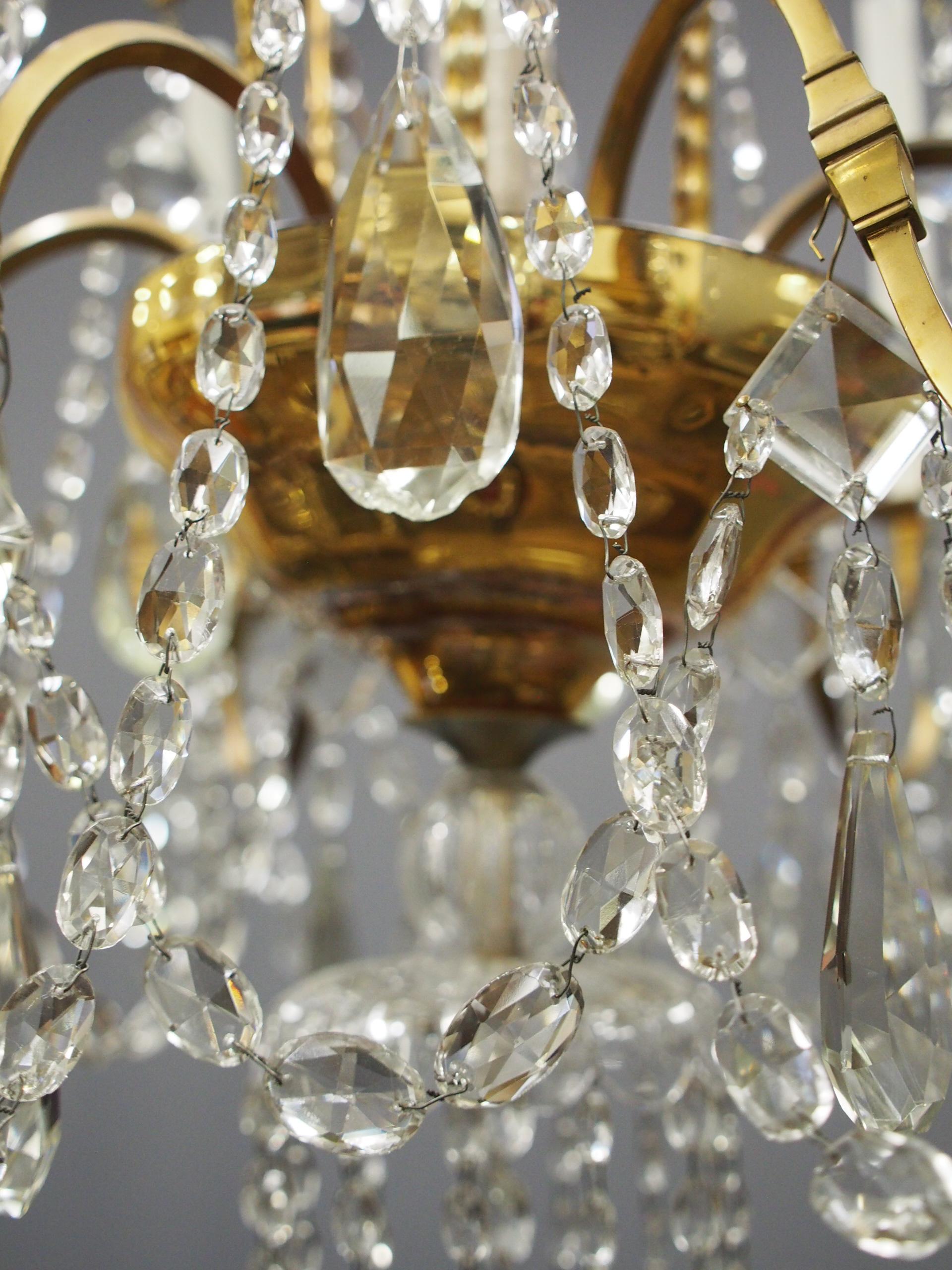 Large Gilt Brass and Glass Chandelier For Sale 2