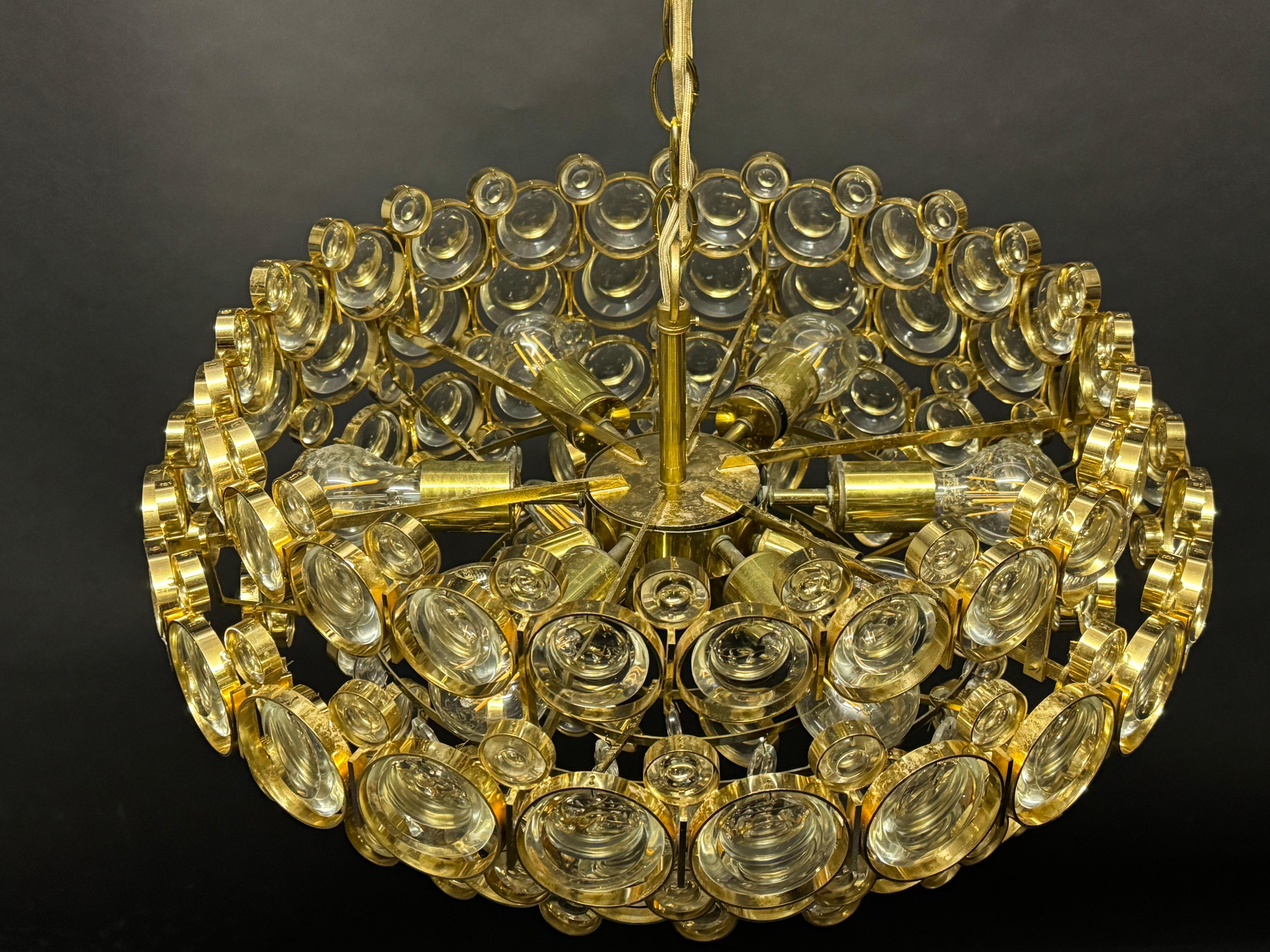 Large Gilt Brass and Lenses Glass Chandelier by Palwa, circa 1960s For Sale 5