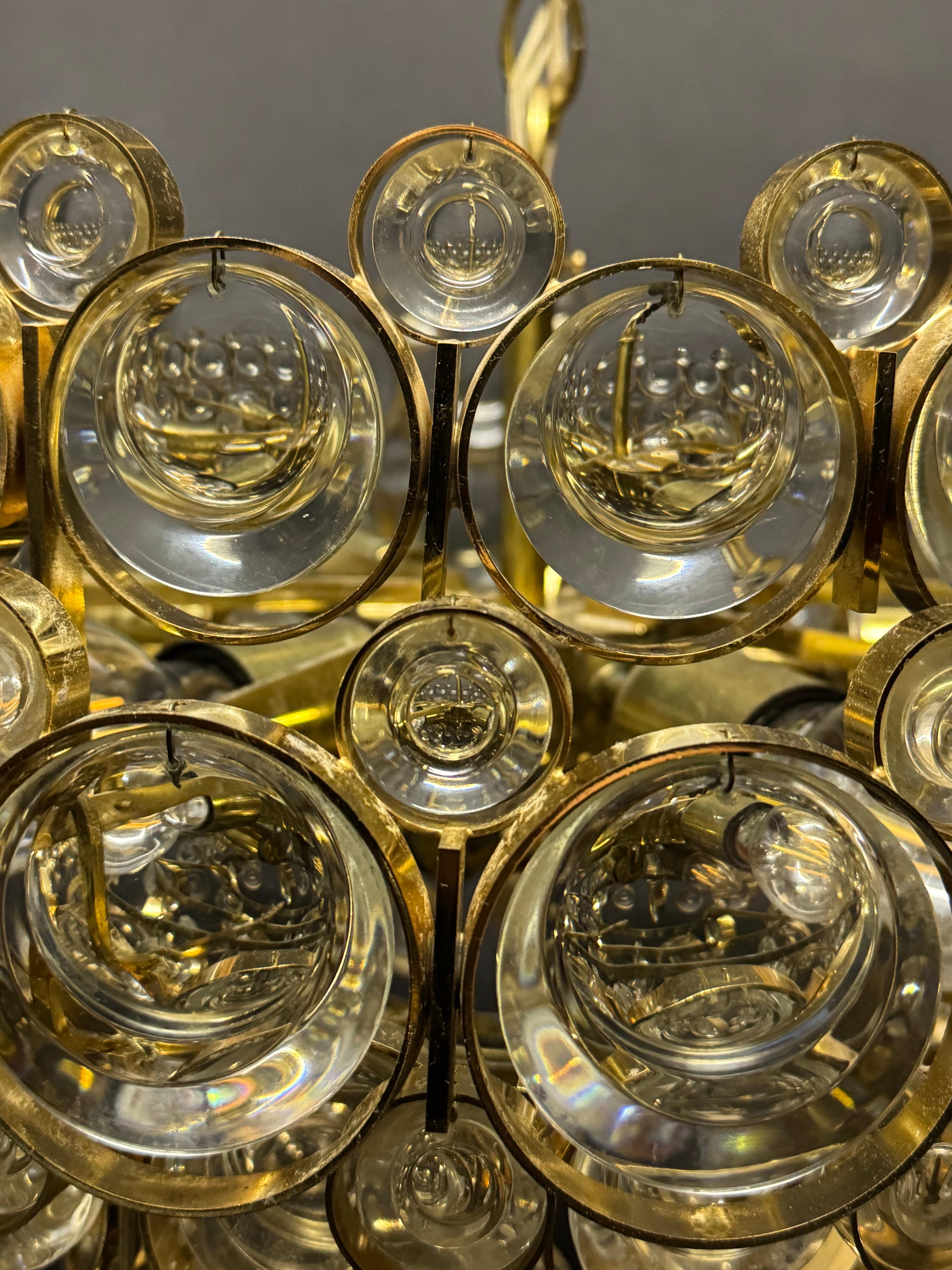 Mid-20th Century Large Gilt Brass and Lenses Glass Chandelier by Palwa, circa 1960s For Sale