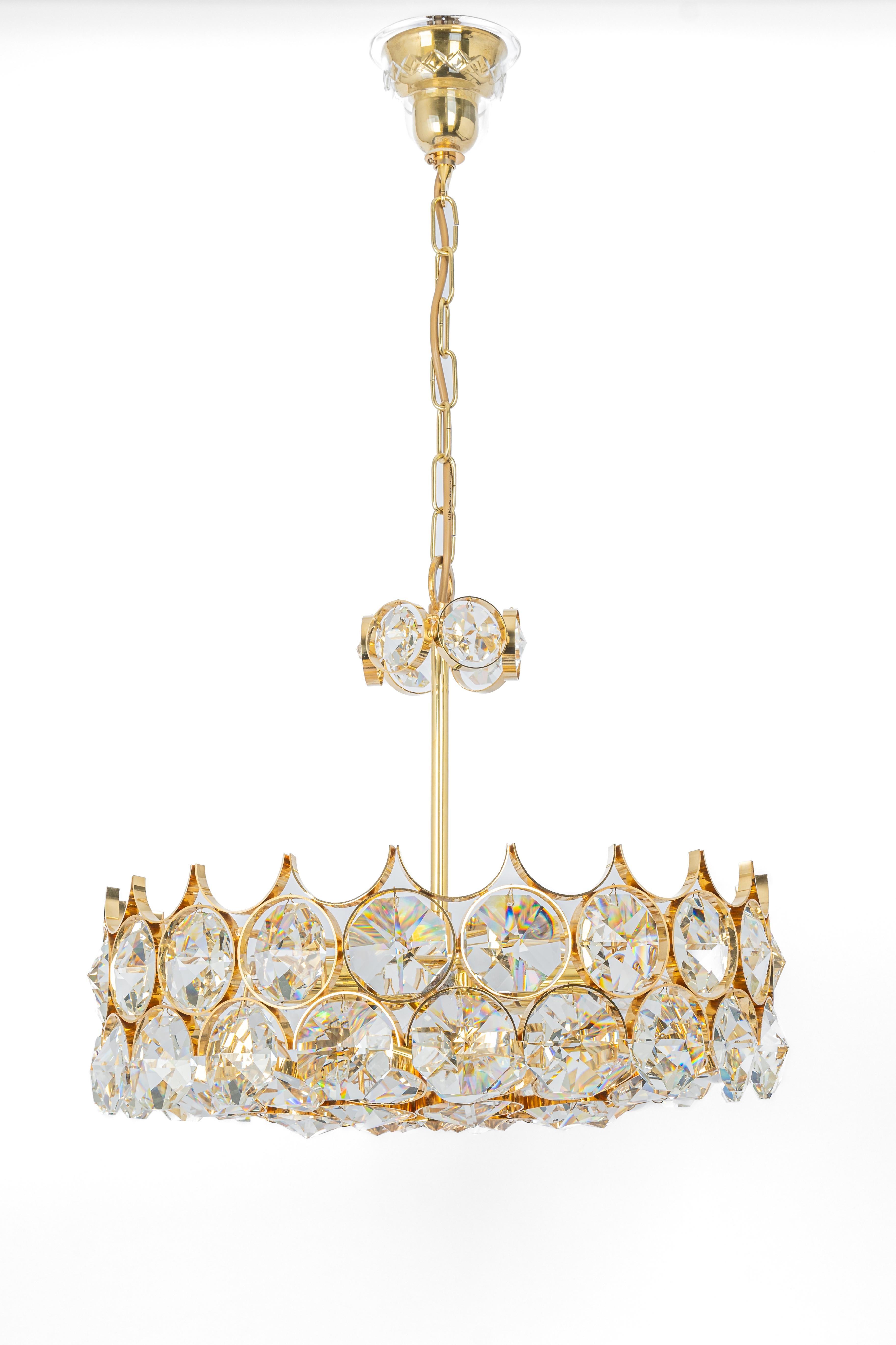 Gold Plate 1 of 4 Large Gilt Brass Chandelier, Sciolari Design by Palwa, Germany, 1970s For Sale