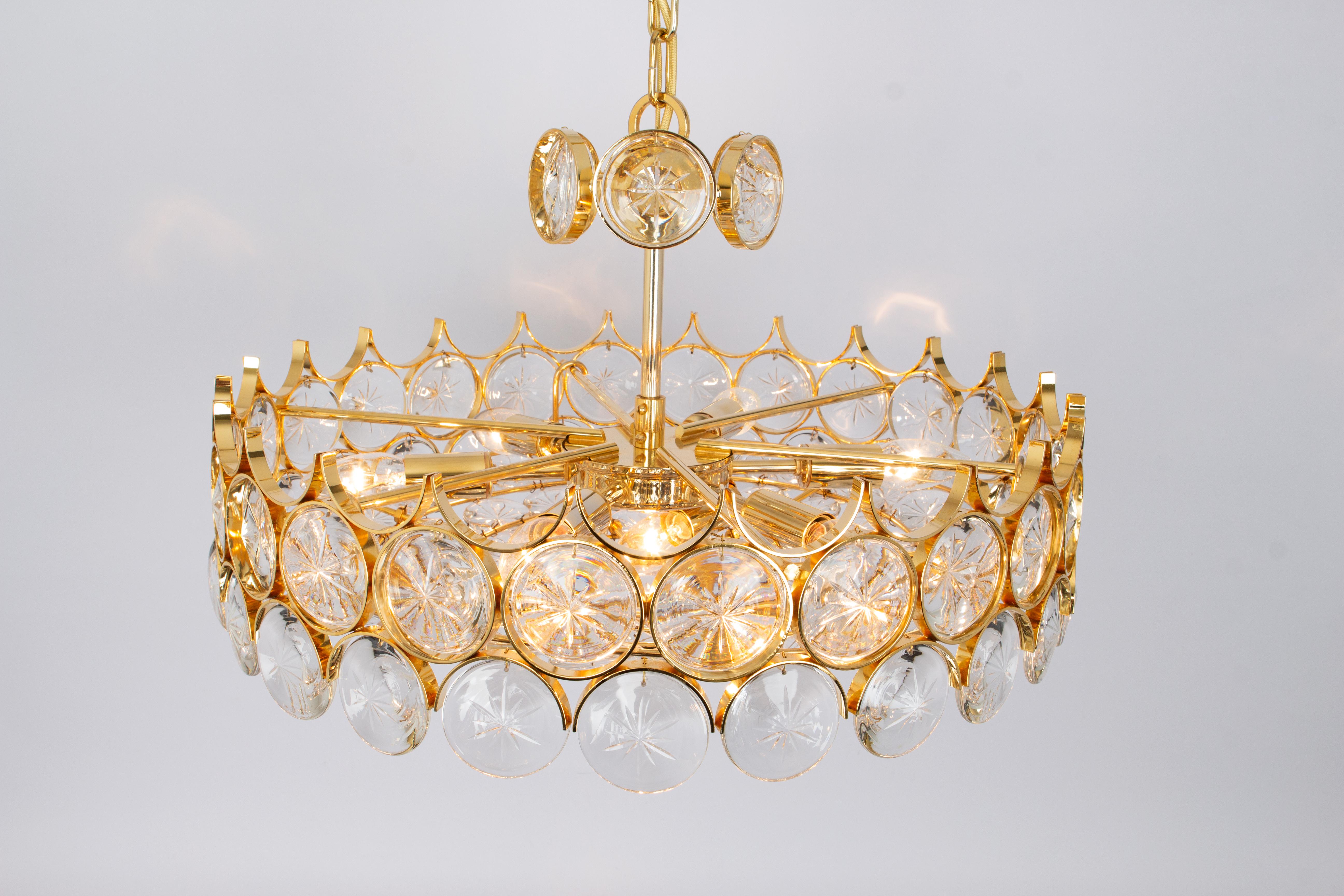 Gold Plate Large Gilt Brass Chandelier, Sciolari Design by Palwa, Germany, 1970s For Sale