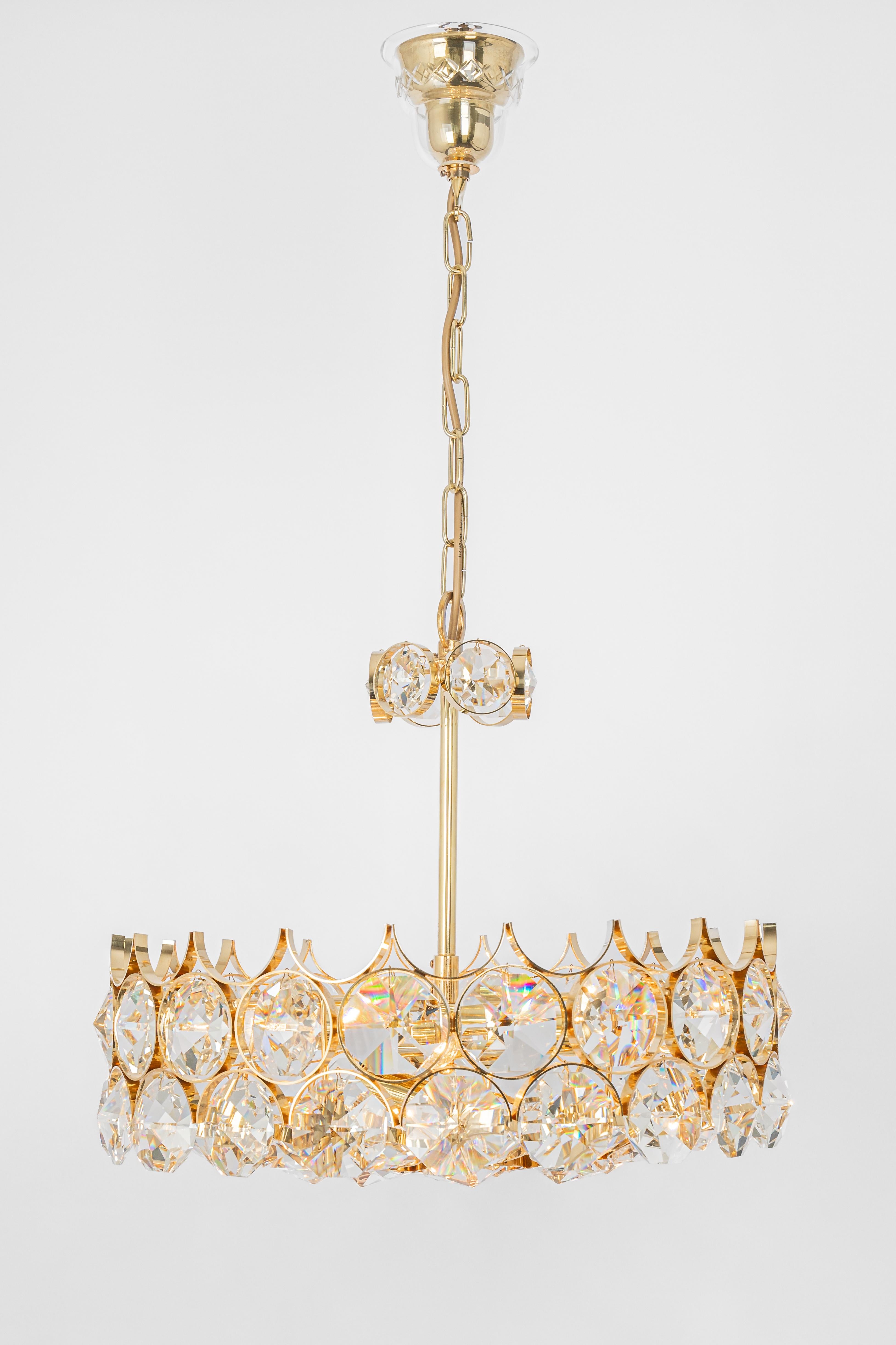 1 of 4 Large Gilt Brass Chandelier, Sciolari Design by Palwa, Germany, 1970s For Sale 3