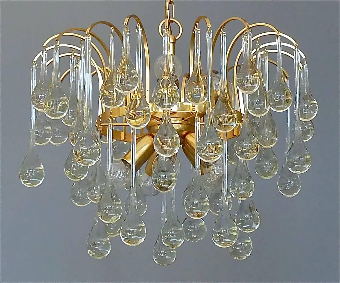 Hollywood Regency Large Sputnik Chandelier Gilt Brass Elongated Murano Glass Drops Waterfall 1960s For Sale