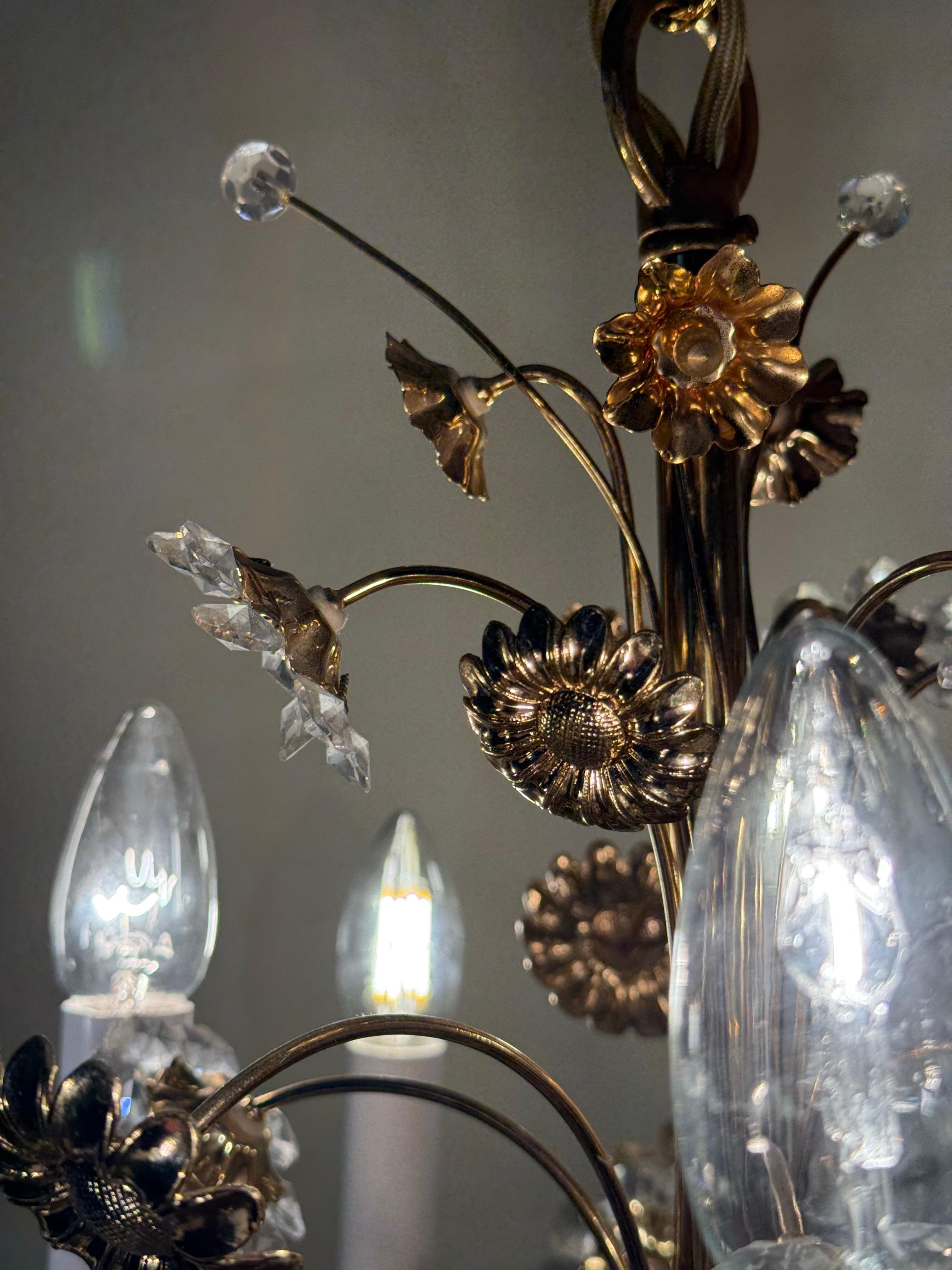 Hollywood Regency Grande lampadario a forma di fiore in ottone dorato di Palwa, Germania, anni '70 in vendita