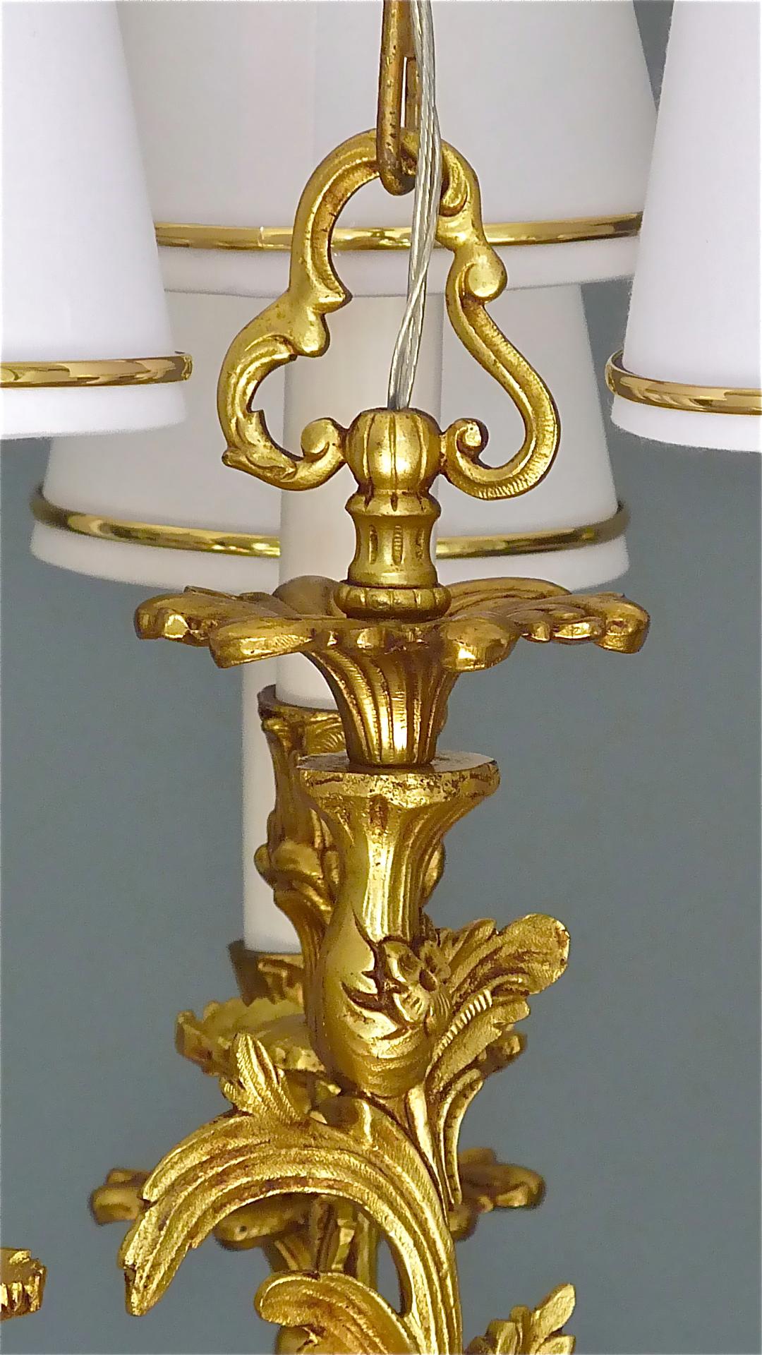 Large Gilt Bronze 10-Light Chandelier, Floral French Baroque Rococo Baguès Style For Sale 4
