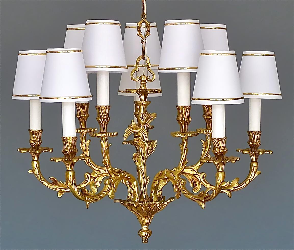 Fabric Large Gilt Bronze 10-Light Chandelier, Floral French Baroque Rococo Baguès Style For Sale