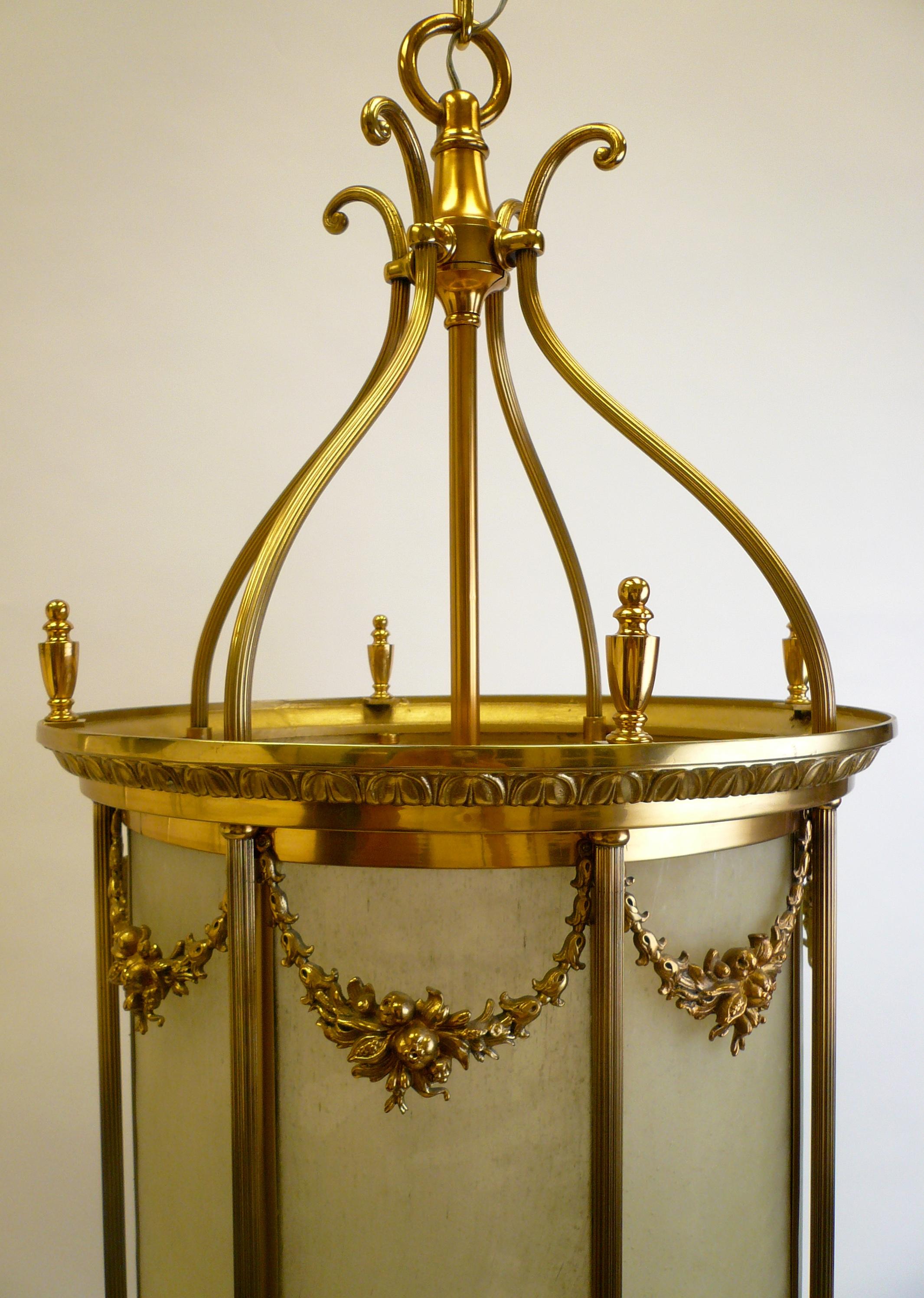 Large Gilt Bronze and Leaded Glass Neoclassical Style Lantern For Sale 4