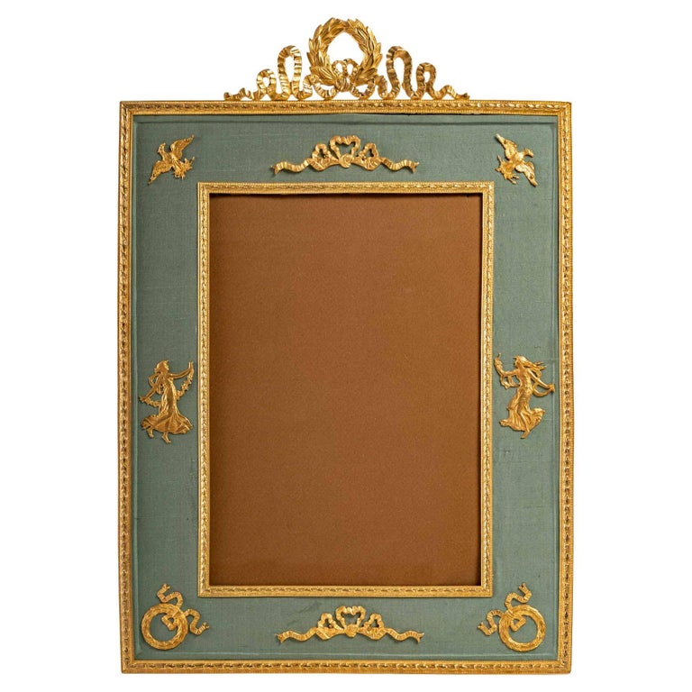 Large gilt bronze and pale green fabric photo frame, 19th century For Sale