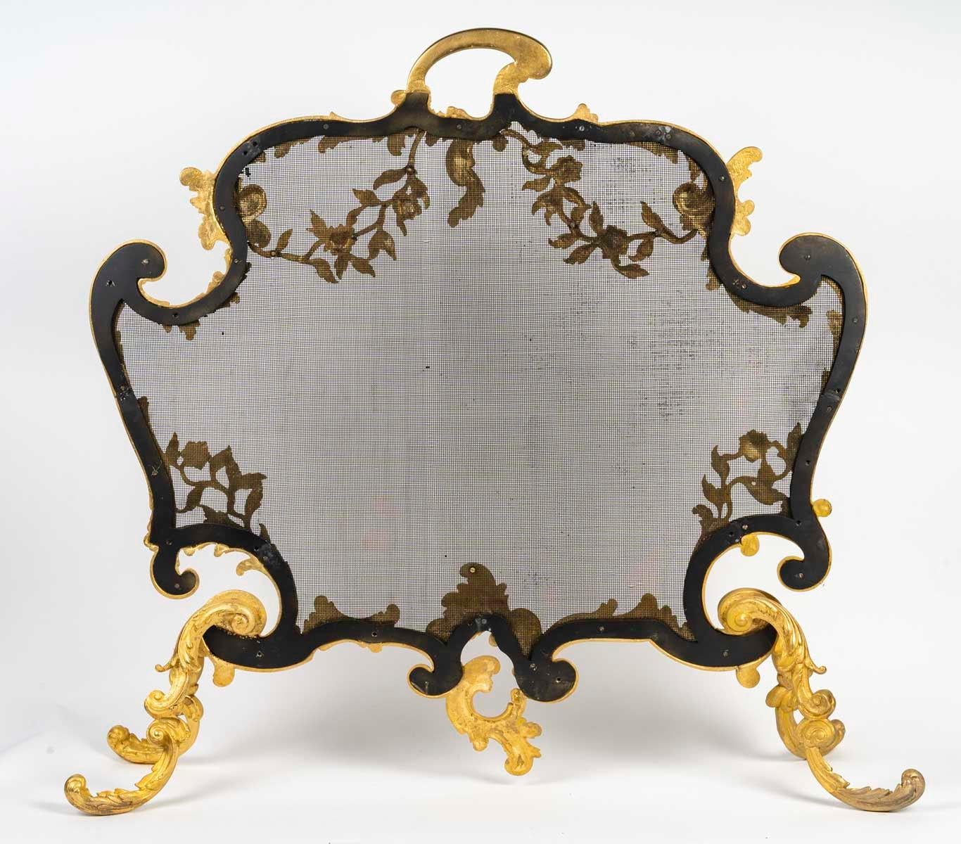 Grand pare-feu en bronze doré de style Louis XV. en vente 1