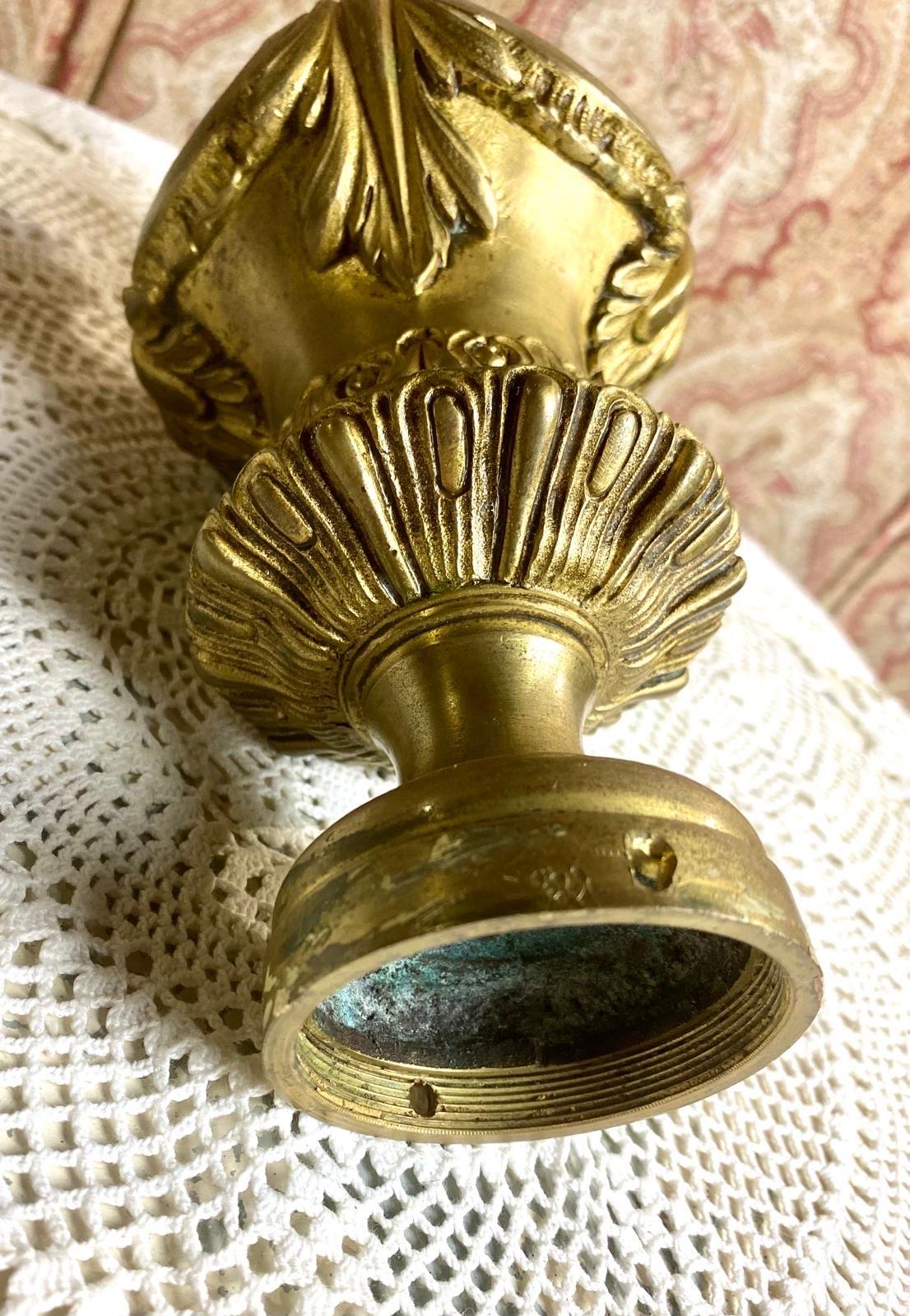 Großer vergoldeter Bronze-Treppenknauf - Maison Fontaine, Paris - 19. Jahrhundert im Angebot 5